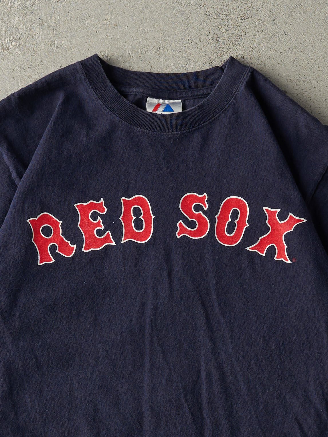 Vintage Y2K Navy Blue Boston Red Sox #33 Jason Varitek Tee (S/M)