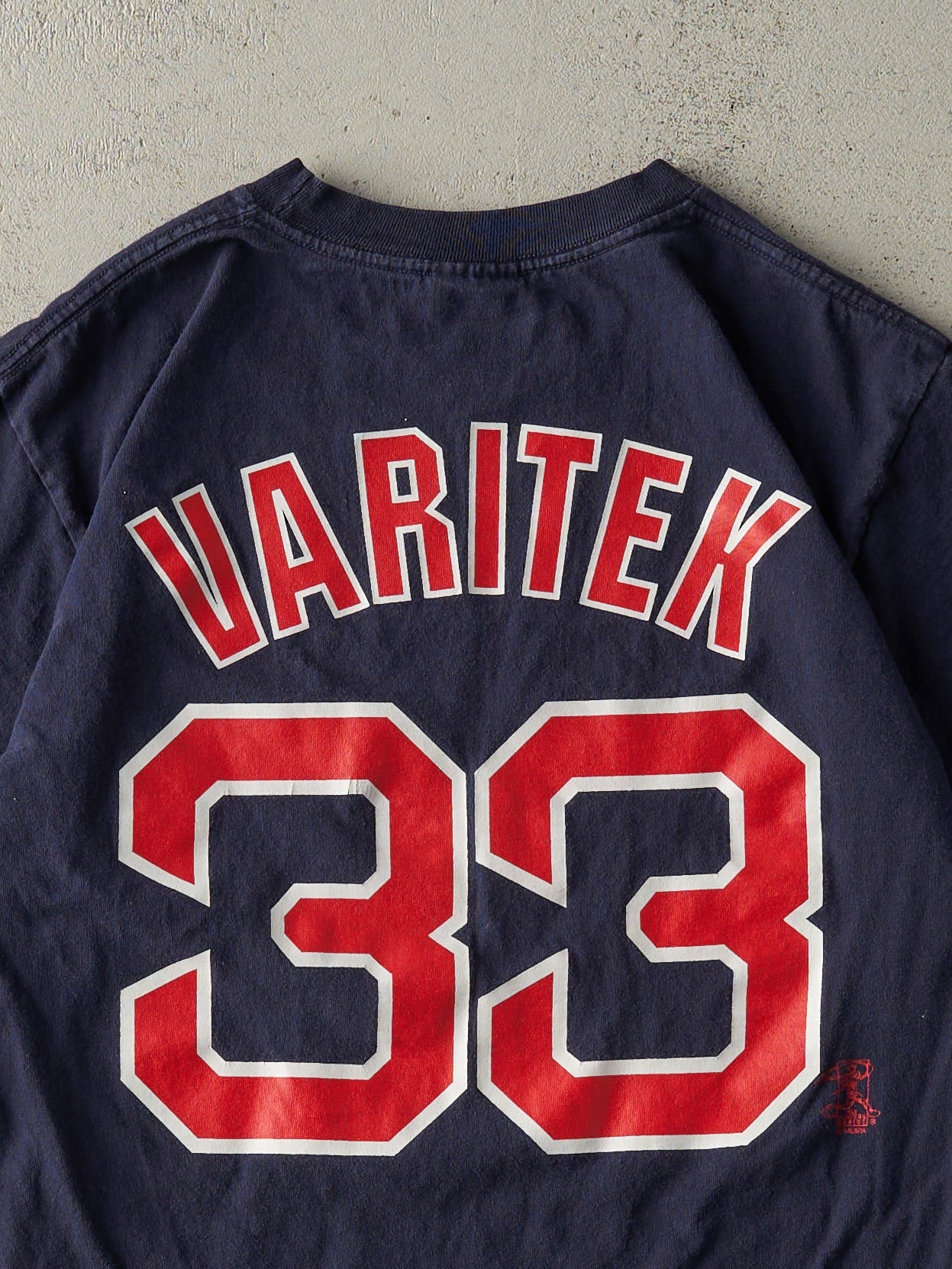 Vintage Y2K Navy Blue Boston Red Sox #33 Jason Varitek Tee (S/M)