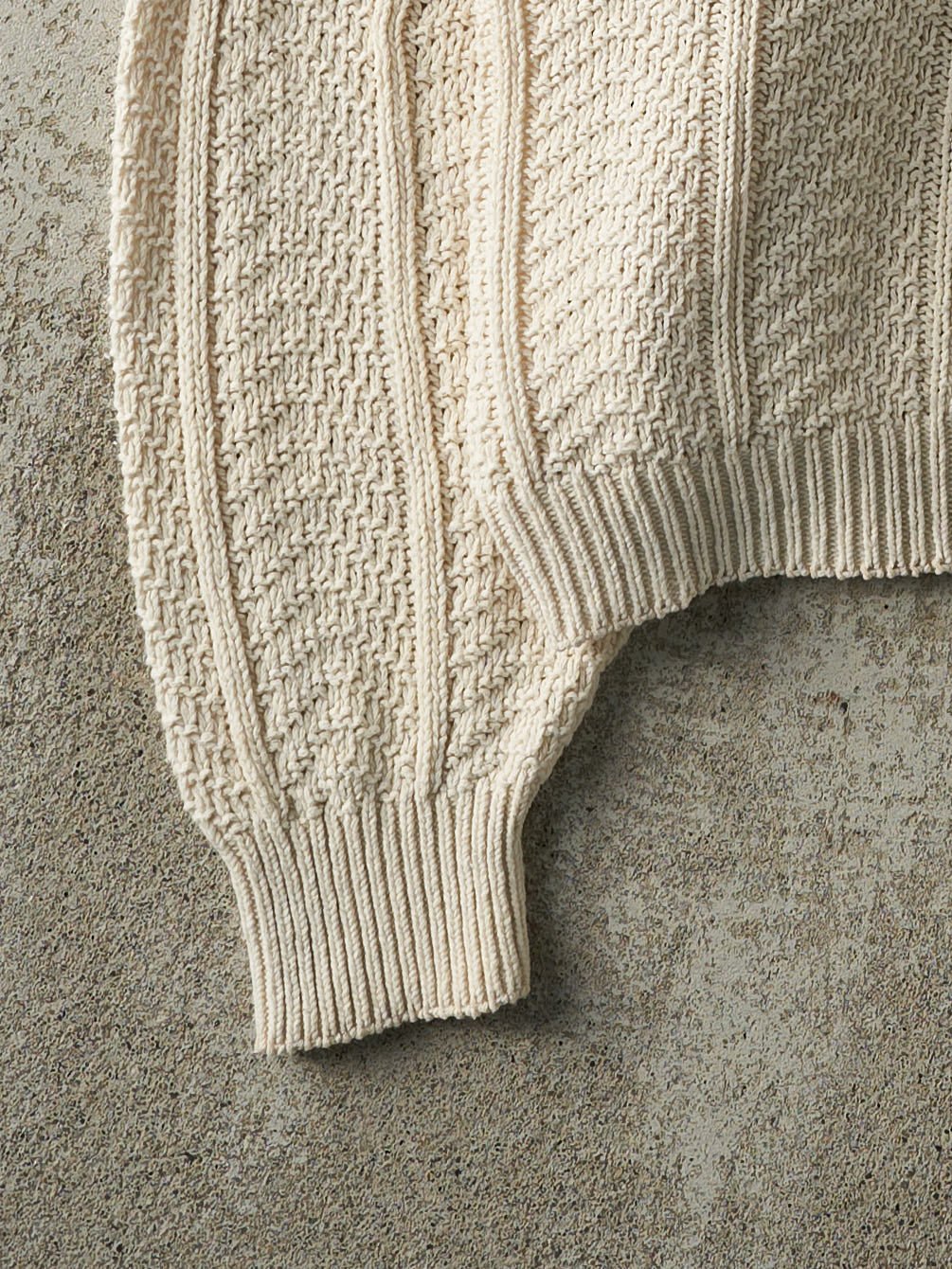 Vintage 90s Beige Patterned Knit Boxy Pullover (L/XL)