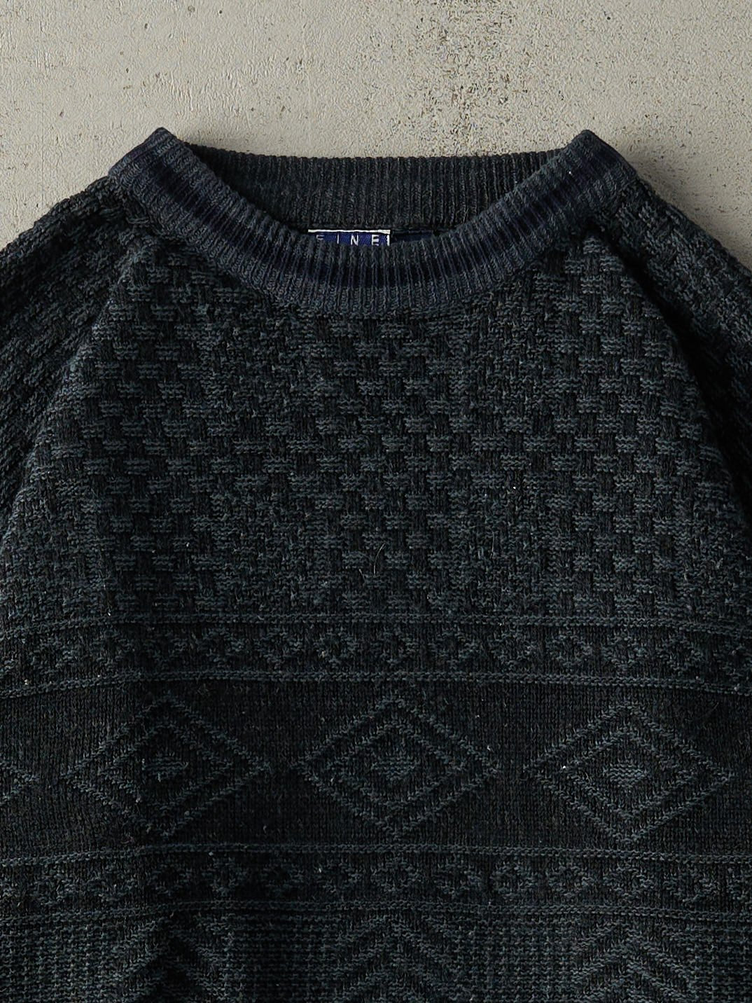 Vintage 80s Black & Navy Patterned Pullover Knit (M)