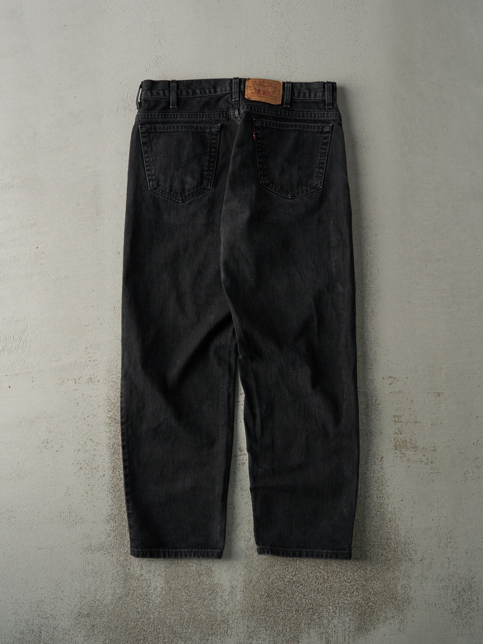 Vintage 90s Black Levi's 550 Denim Pants (34x30)