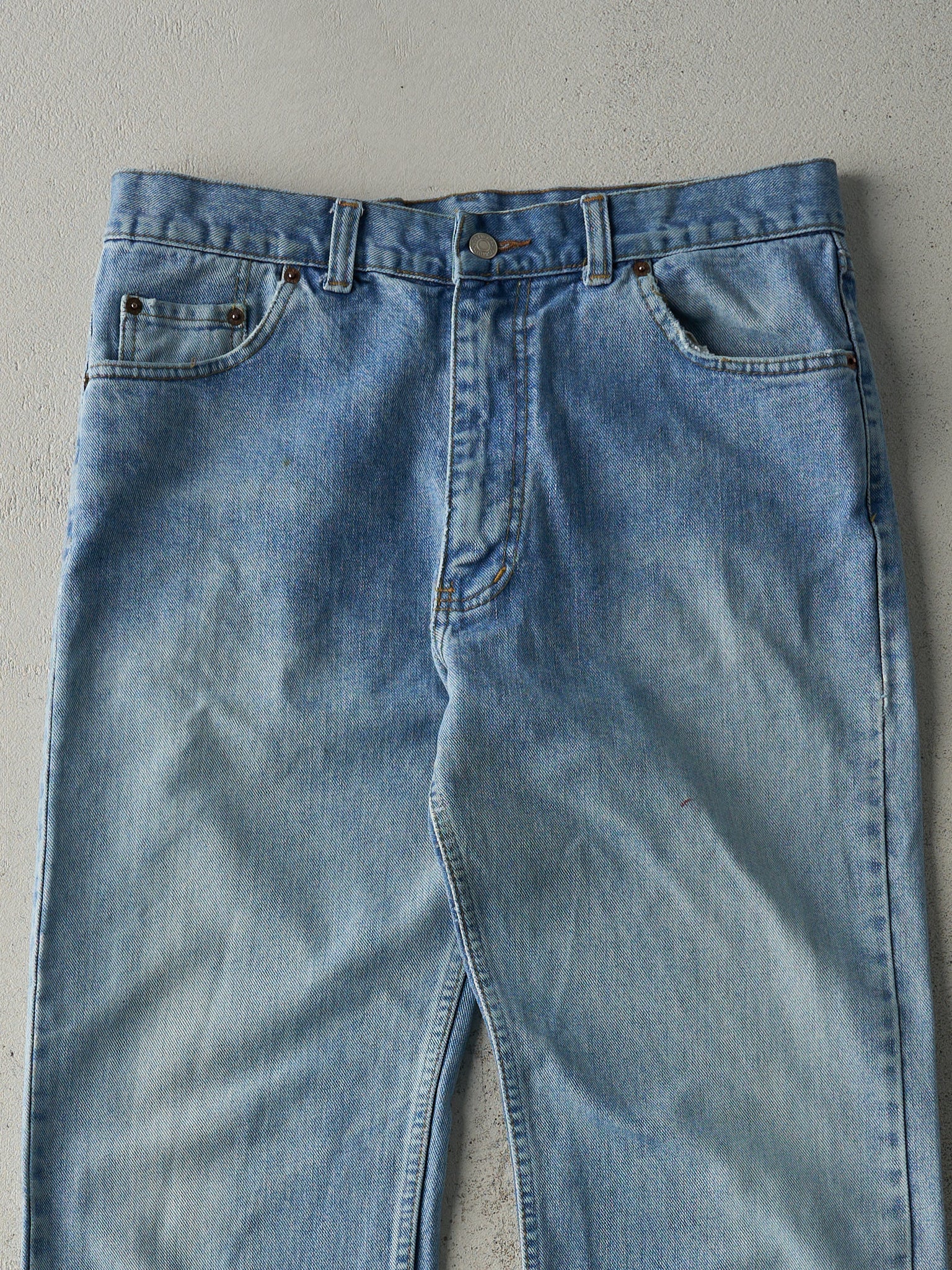 Vintage 90s Light Wash Levi's 501 Jeans (33.5x28.5)