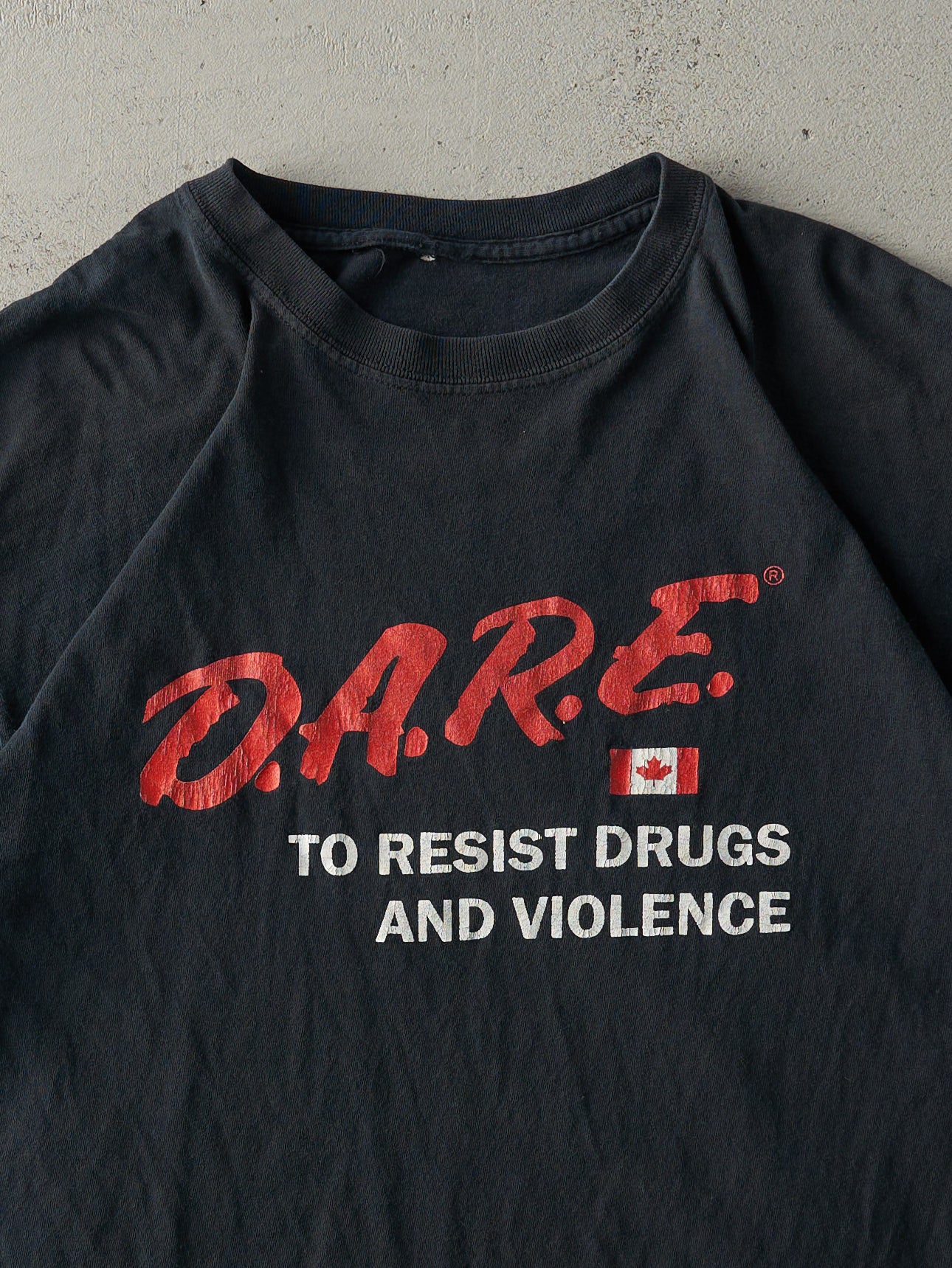 Vintage 90s Black D.A.R.E. Canada Tee (M)