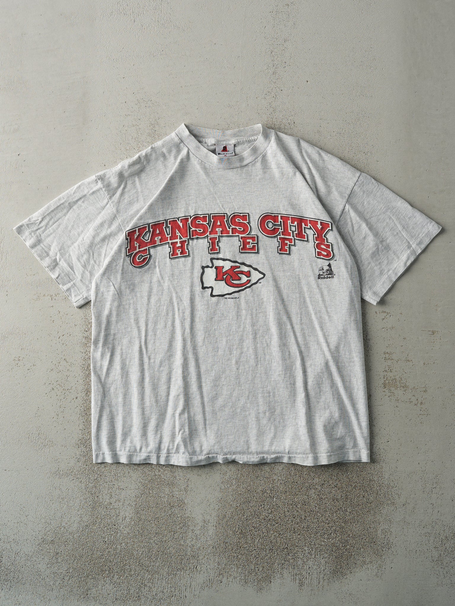 Vintage 96' Heather Grey Kansas City Chiefs Single Stitch Tee (M)