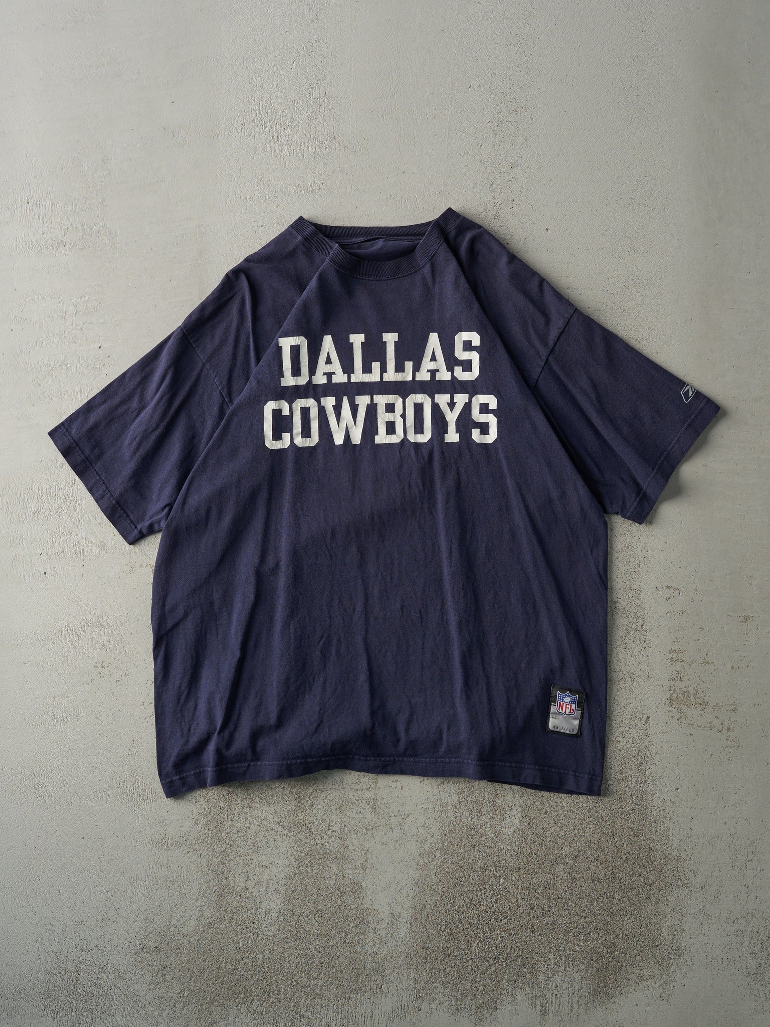 Vintage Y2K Navy Blue Dallas Cowboys Tee (L/XL)