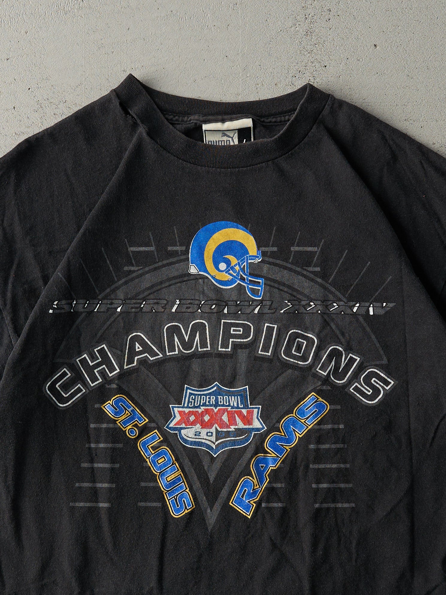 Vintage 00' Black St. Louis Rams XXXIV Super Bowl Champions Tee (L)