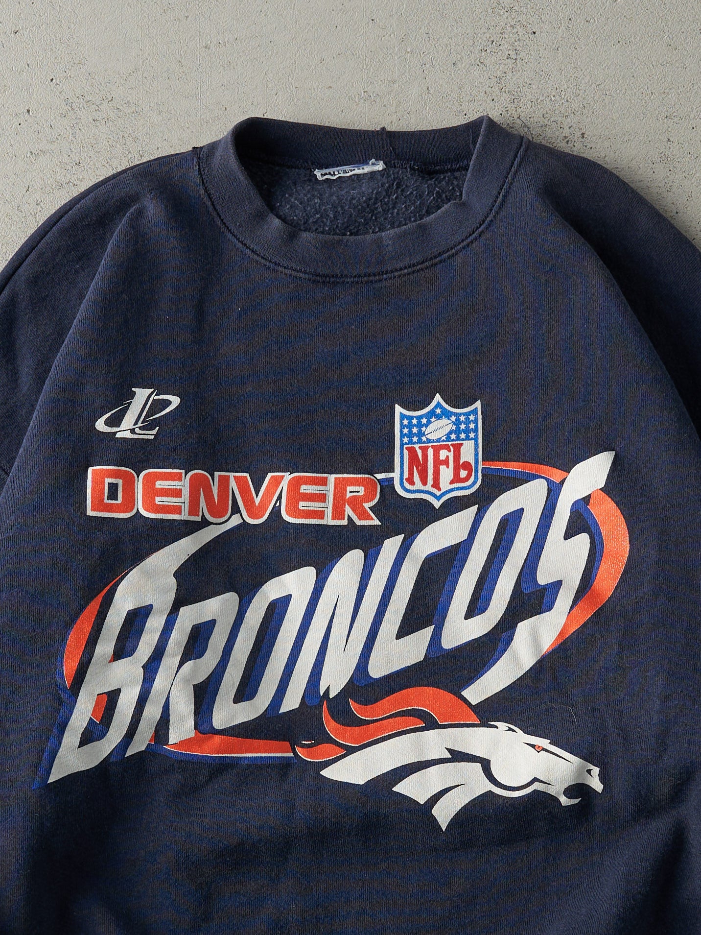 Vintage 90s Navy Blue Denver Broncos Logo Athletic Crewneck (L)