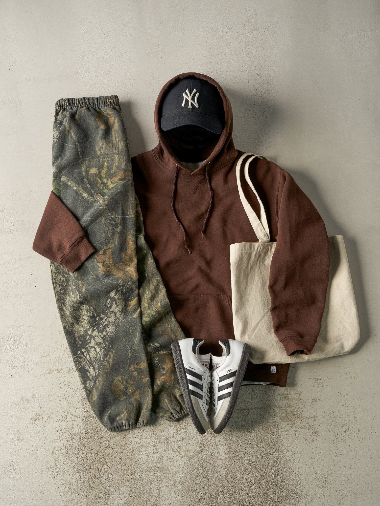 Vintage Y2K Camo Mossy Oak Sweatpants (29x30.5)