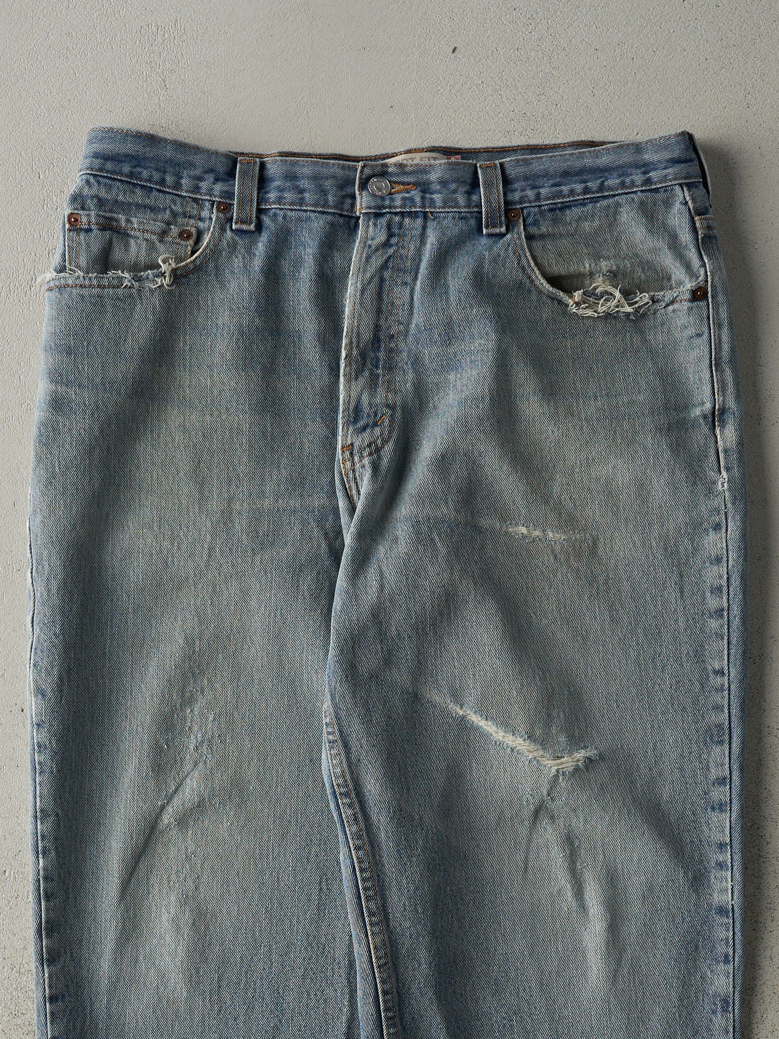 Vintage Y2K Light Wash Levi's 560 Jeans (36x29)