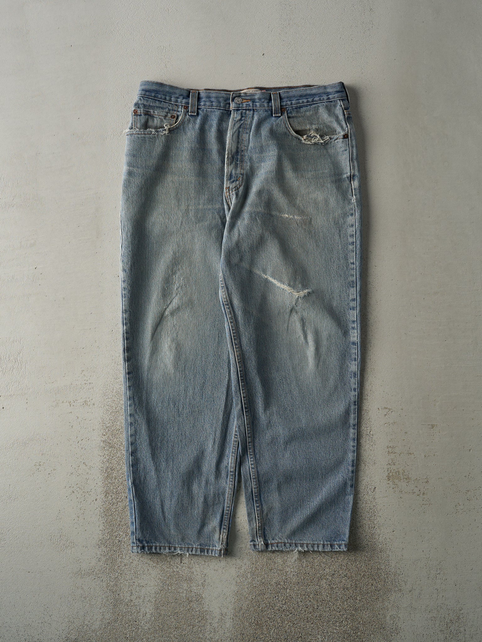Vintage Y2K Light Wash Levi's 560 Jeans (36x29)