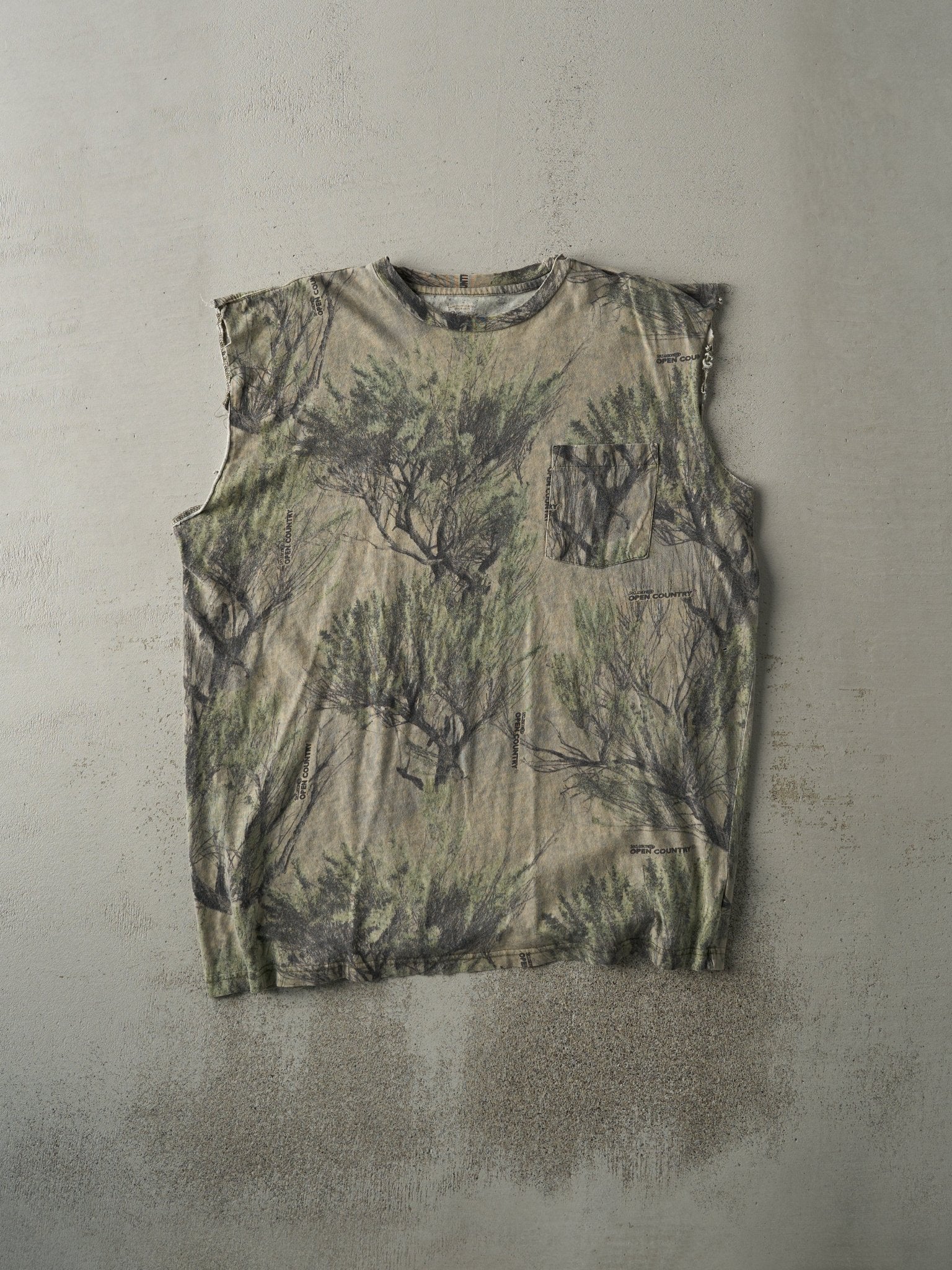 Vintage Y2K Camo Cabela's x Open Country Cut Off Tee (L)