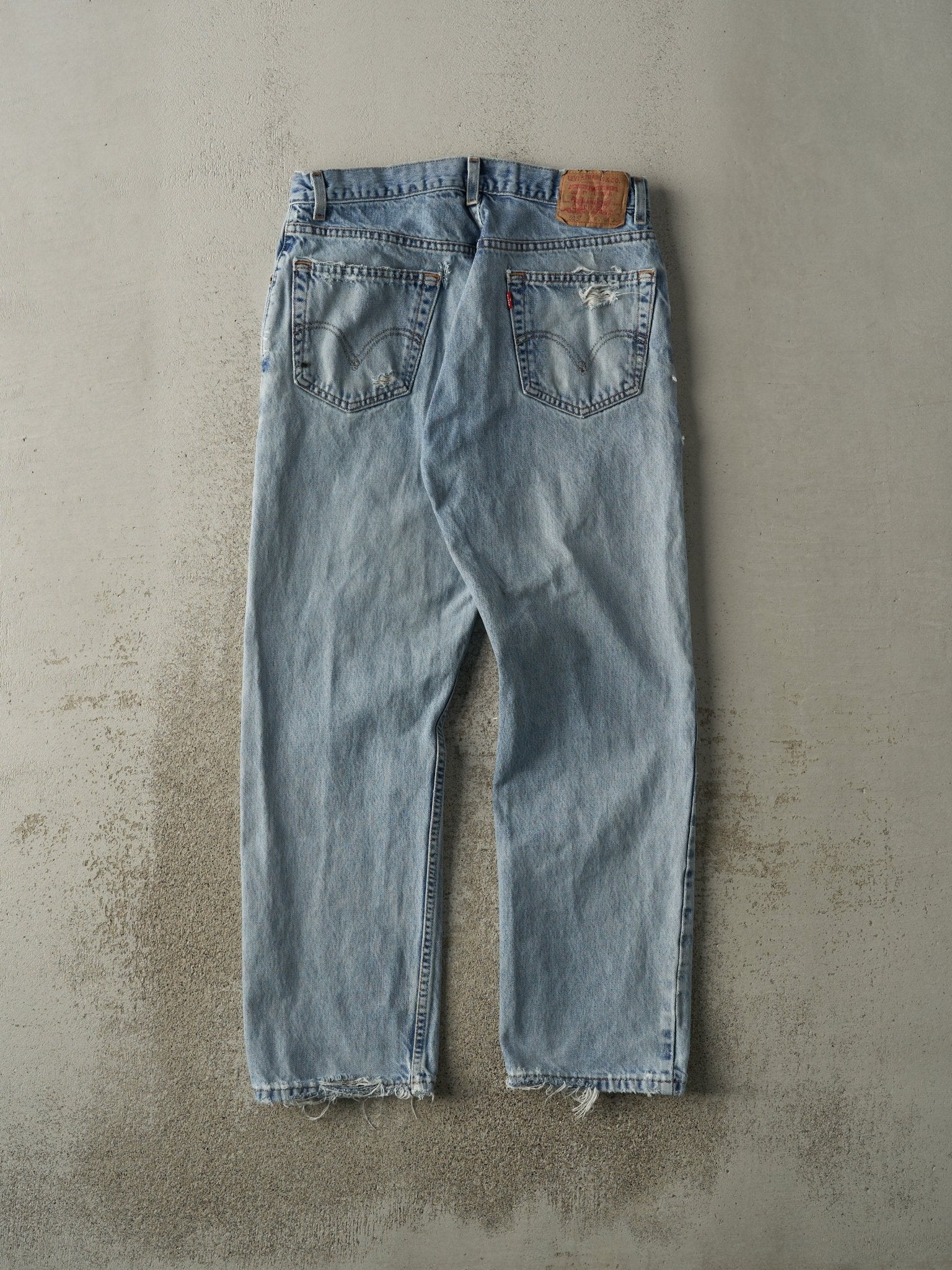 Vintage Y2K Light Wash Levi's 505 Jeans (32.5x29.5)