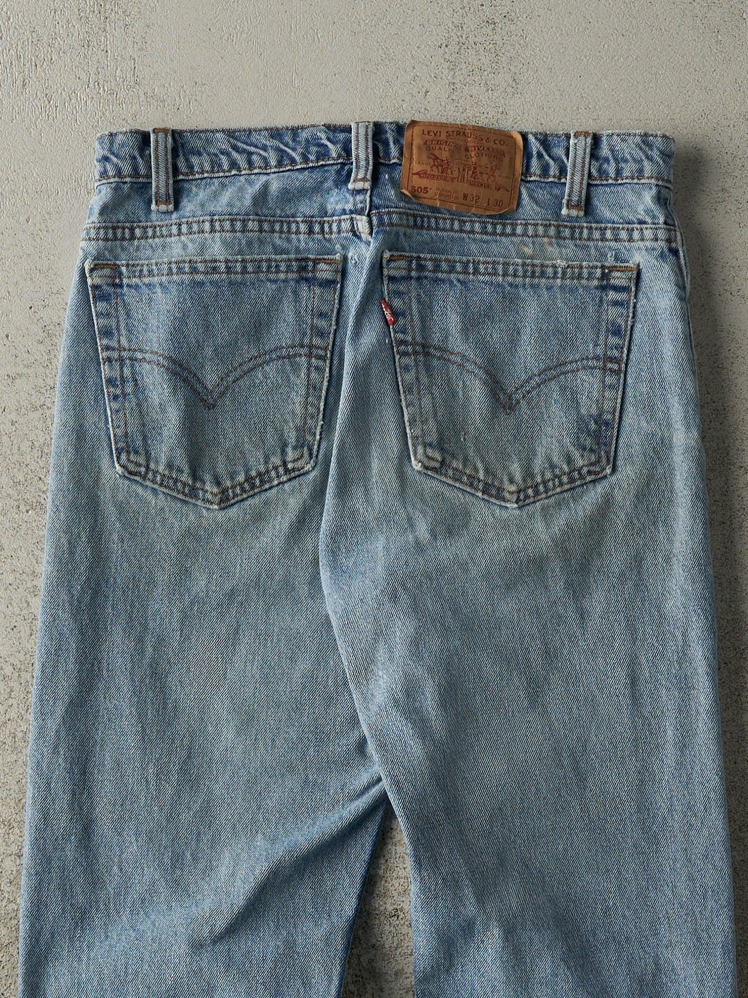 Vintage 90s Light Wash Levi's 505 Jeans (31x30)