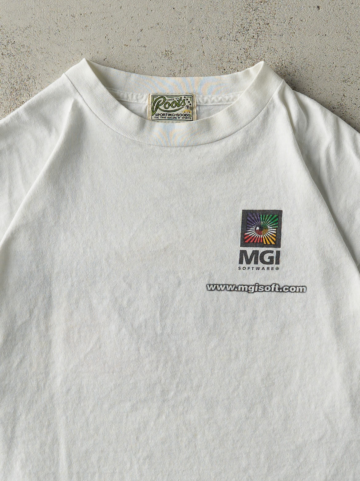 Vintage 90s White MGI Photo Suite II Roots Tee (L)