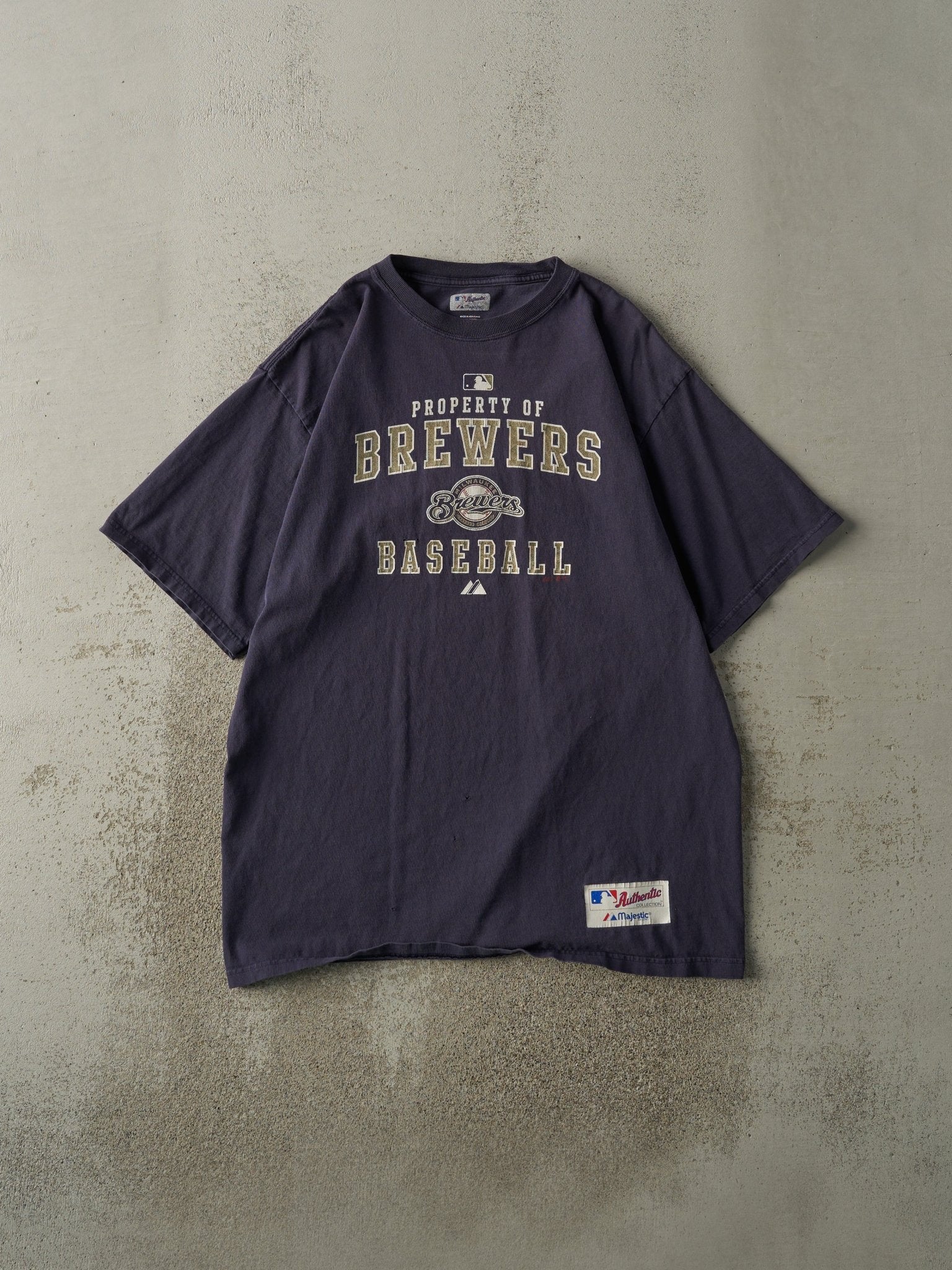 Vintage 10' Navy Blue Milwaukee Brewers Tee (L)