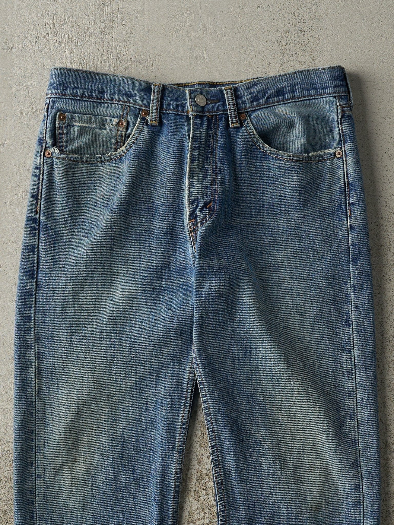 Vintage Y2K Mid Wash Levi's 505 Jeans (32x27.5)