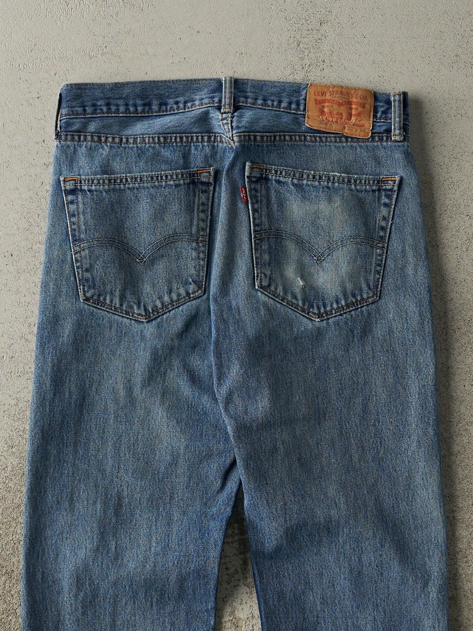 Vintage Y2K Mid Wash Levi's 505 Jeans (32x27.5)