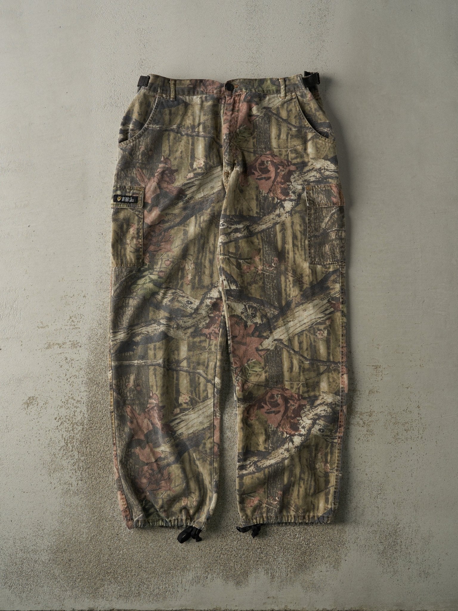 Vintage Y2K Camo Break Up Infinity Cargo Pants (38x31.5)