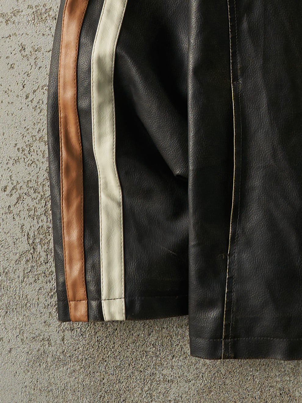 Vintage Y2K Black & Brown Striped Leather Biker Jacket (L)