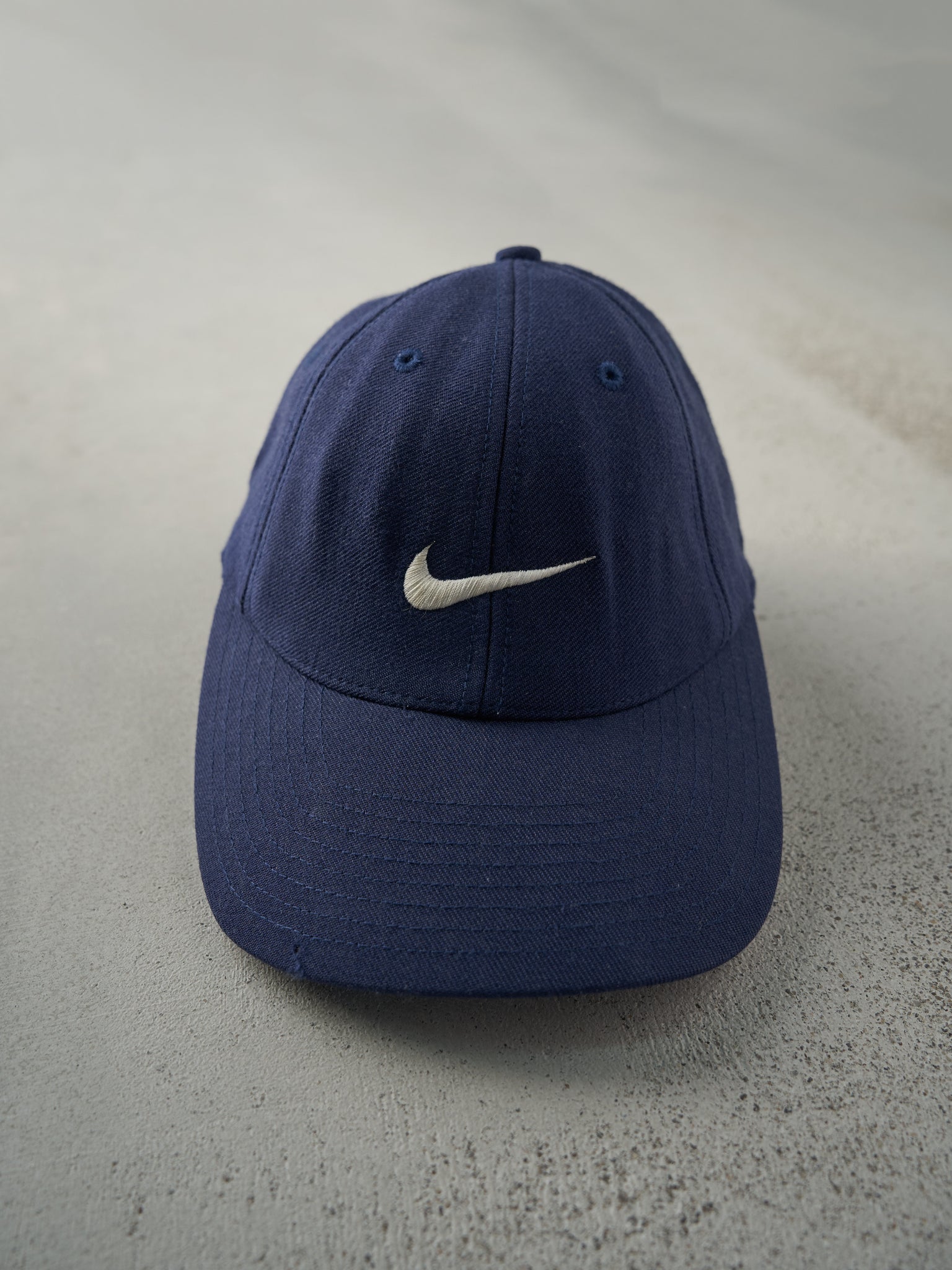 Vintage 90s Navy Blue Embroidered Nike Swoosh Fitted Hat (7)