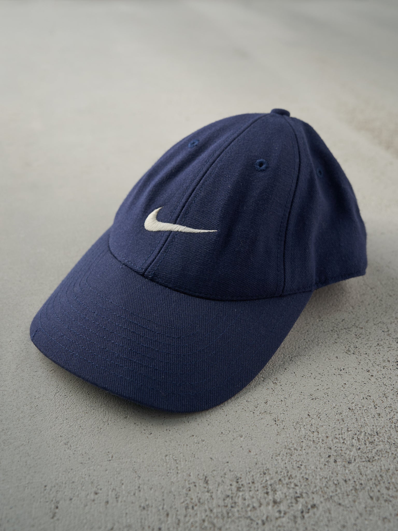 Vintage 90s Navy Blue Embroidered Nike Swoosh Fitted Hat (7)