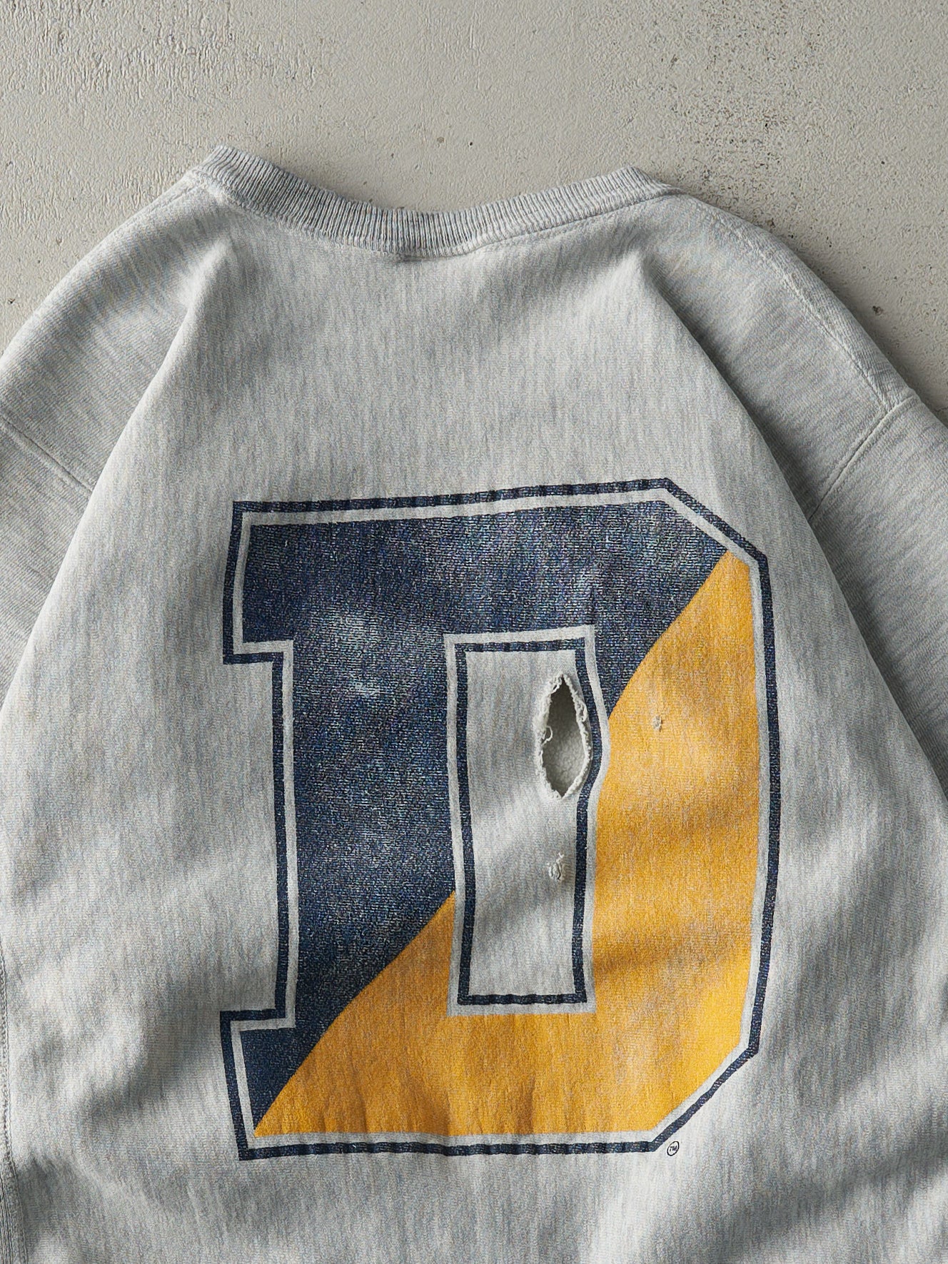Vintage 90s Grey University Of Delaware Crewneck (M)