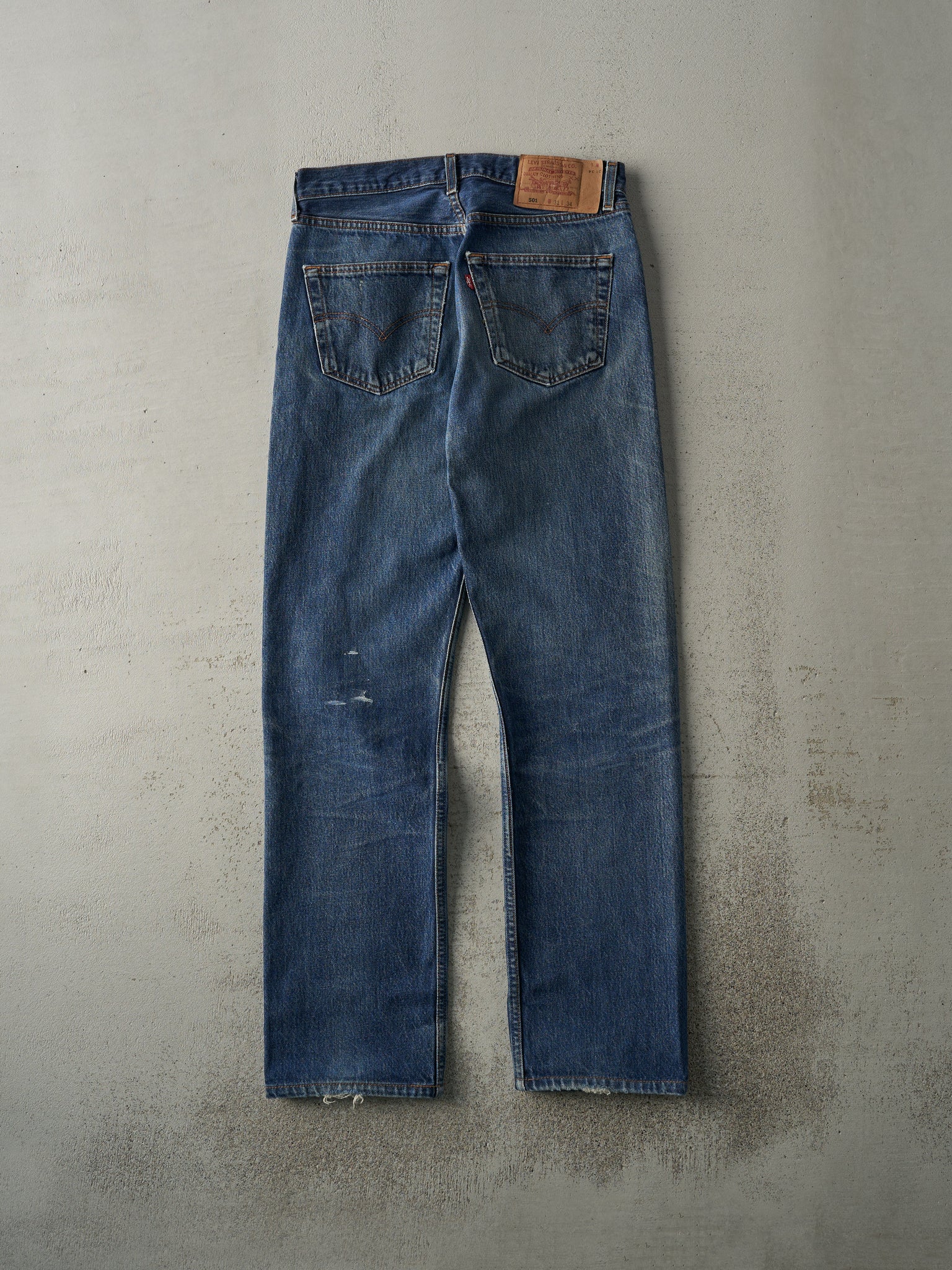 Vintage 80s Mid Wash Levi's 501 Jeans (30x32)