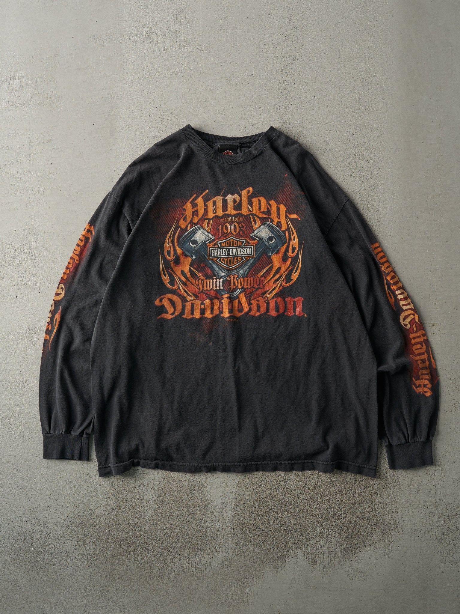 Vintage 09' Faded Black Berwyn Illinois Harley Davidson Long Sleeve (L)