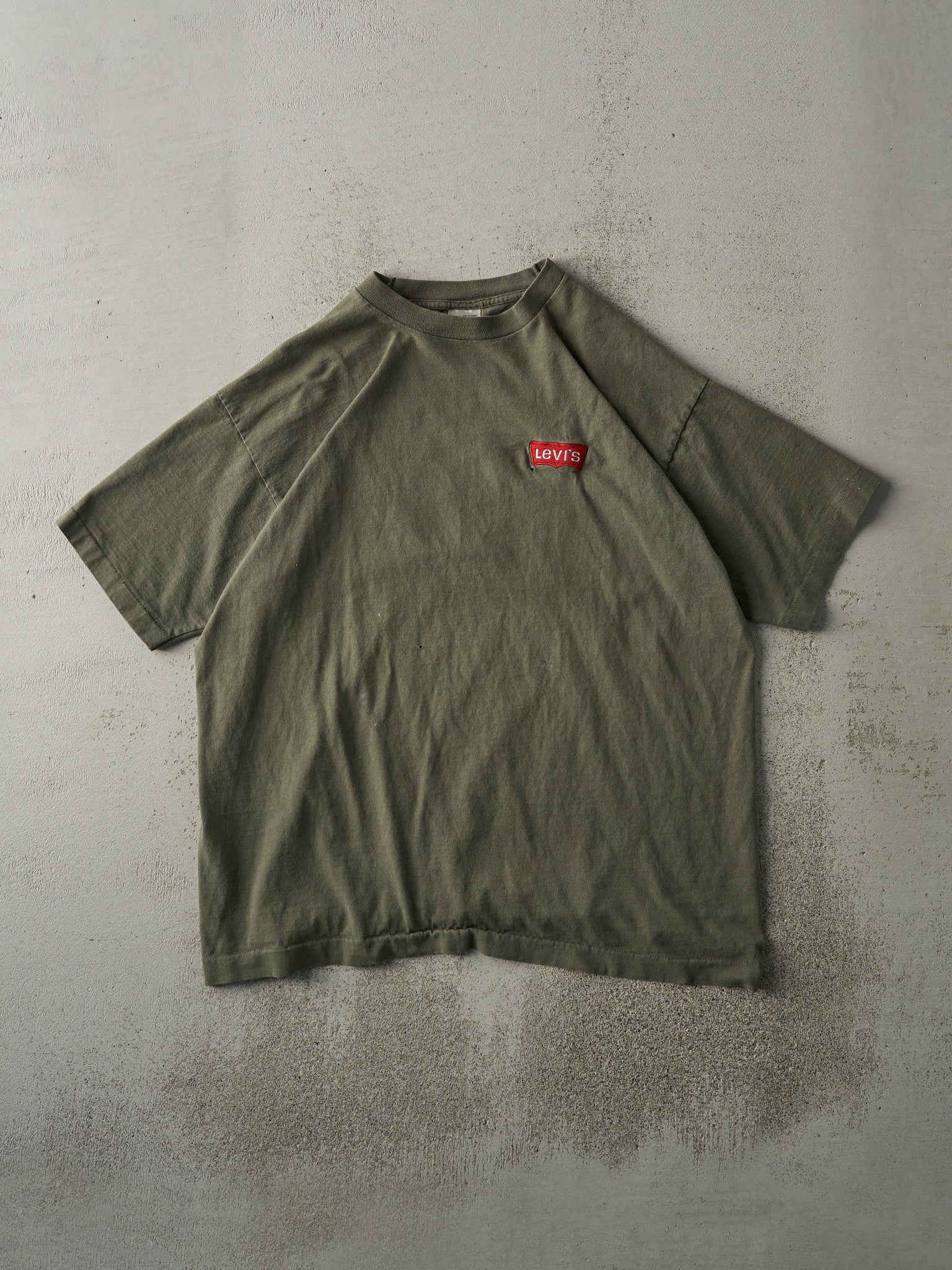 Vintage 90s Green Embroidered Levi's Single Stitch Tee (M)