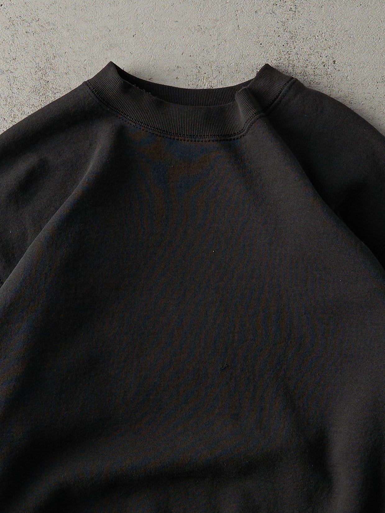 Vintage 90s Faded Black Blank Crewneck (M)