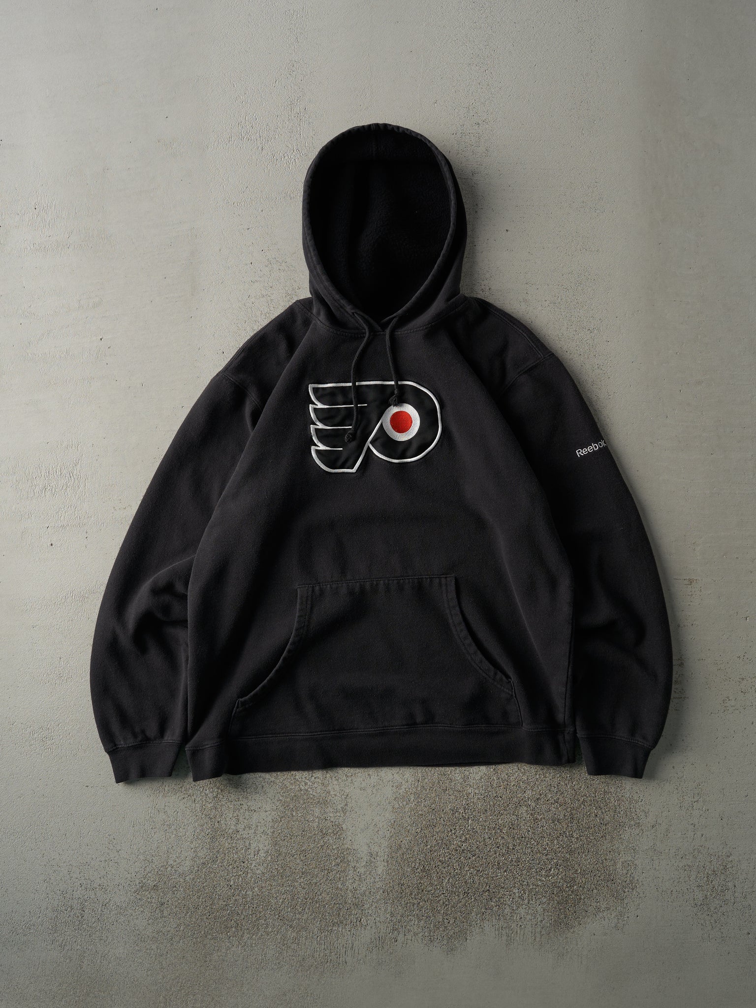 Vintage Y2K Black Embroidered Philadelphia Flyers Hoodie (M)