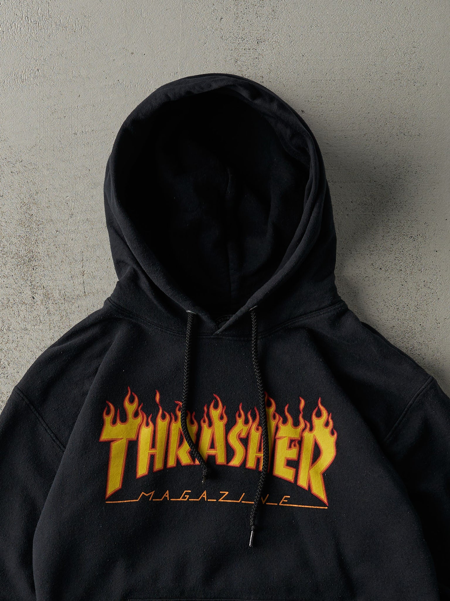 Vintage Y2K Black Thrasher Skateboard Magazine Hoodie (S)