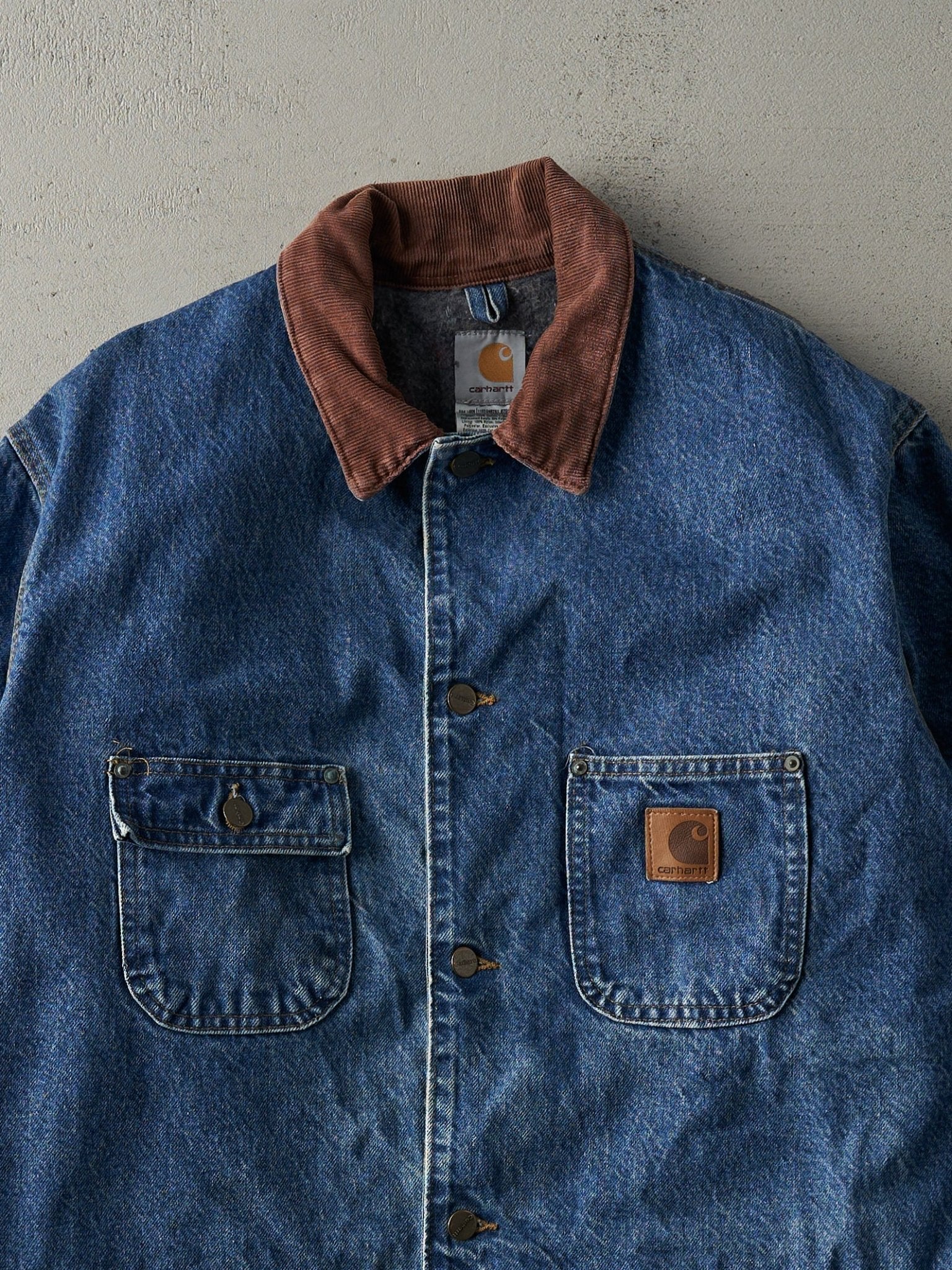 Vintage 90s Mid Wash Carhartt Blanked Lined Chore Denim Jacket (L)
