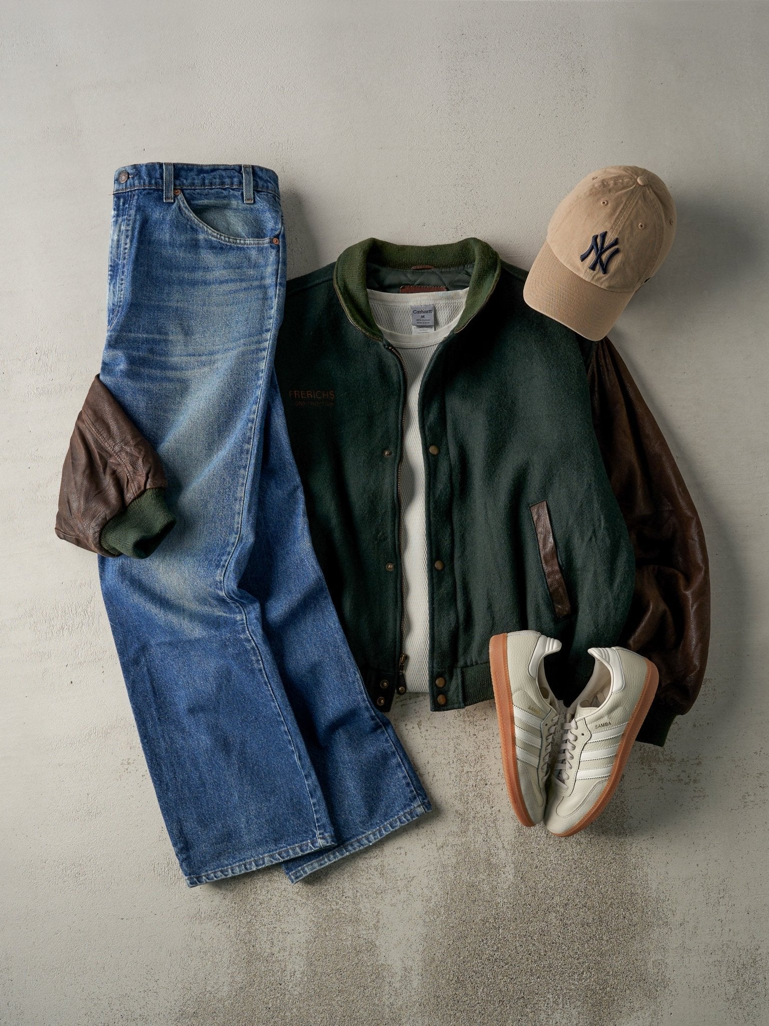 Vintage 80s Mid Wash Levi's 517 Orange Tab Jeans (36x31.5)