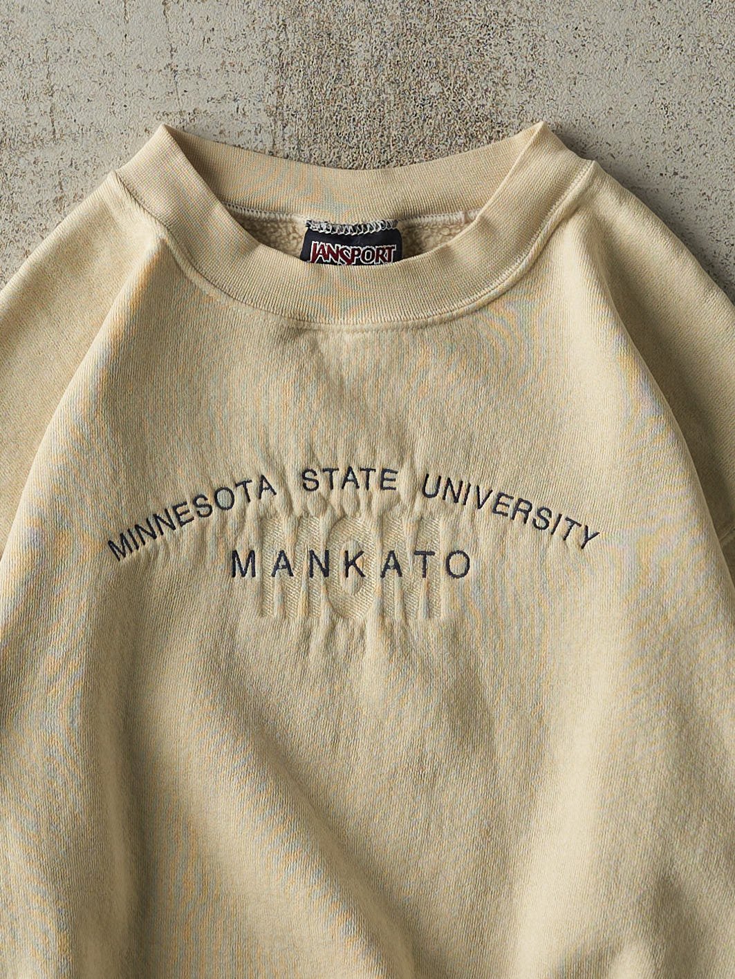 Vintage 90s Yellow Minnesota State University Mom Embroidered Crewneck (M)