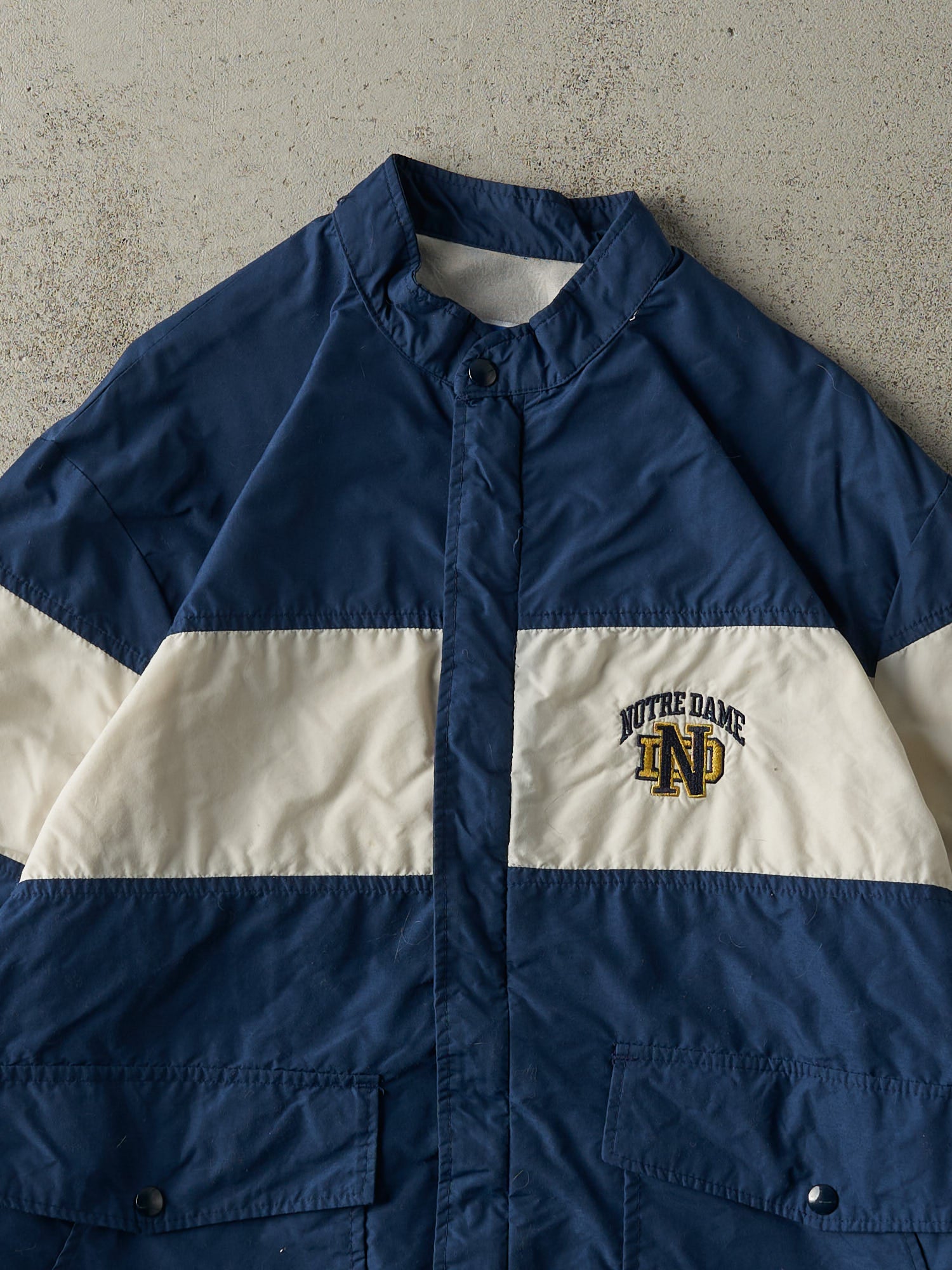 Vintage 90s Navy Blue & White Notre Dame Windbreaker Jacket (L)