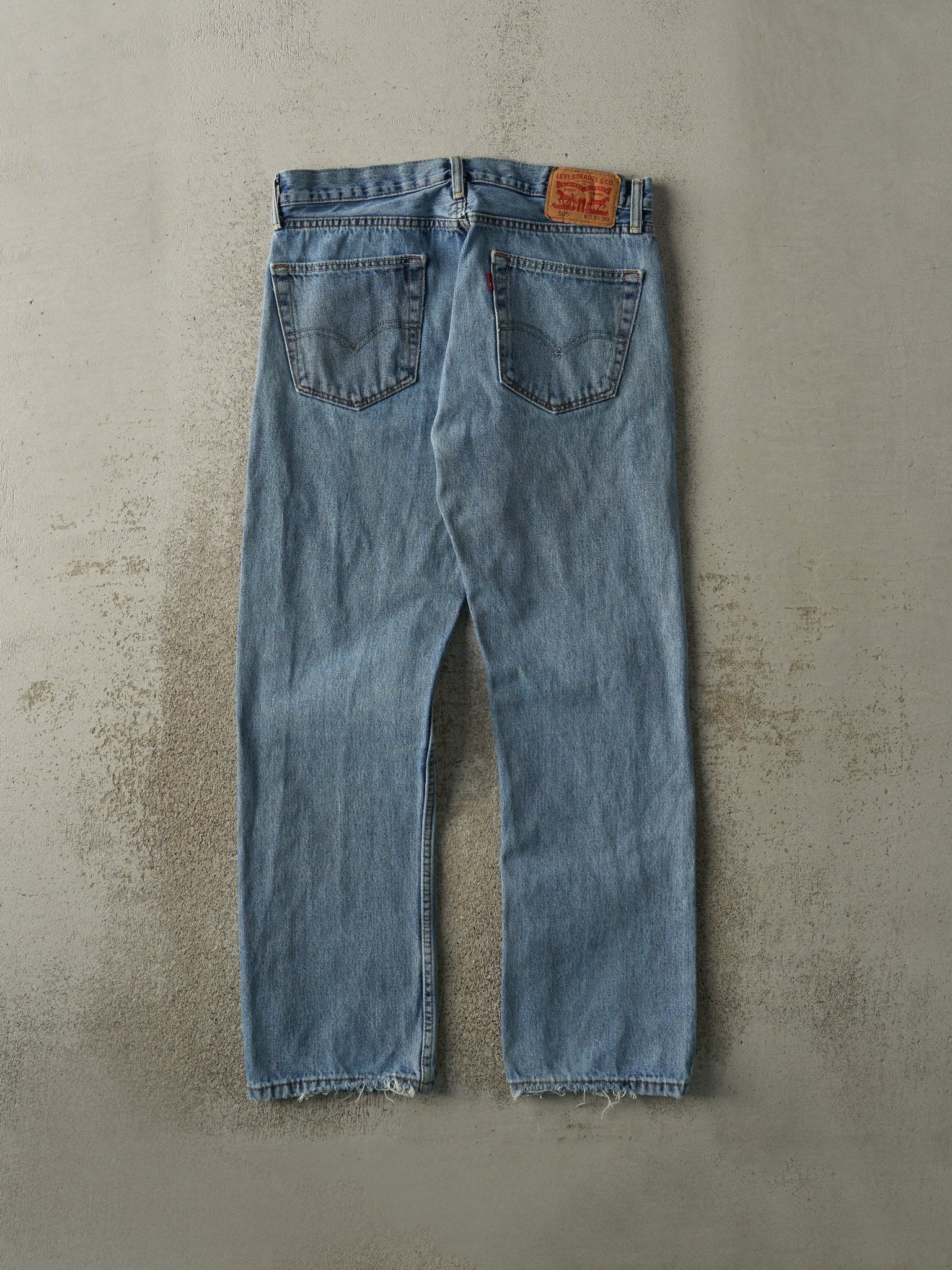 Vintage Y2K Light Wash Levi's 505 Jeans (32x30)