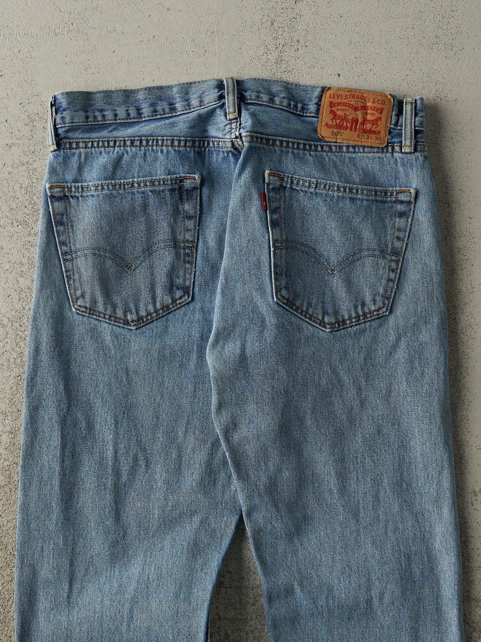 Vintage Y2K Light Wash Levi's 505 Jeans (32x30)