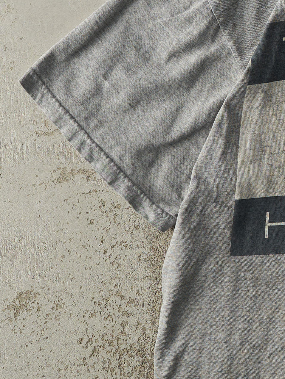 Vintage 90s Grey Tommy Hilfiger Logo Tee (XL)