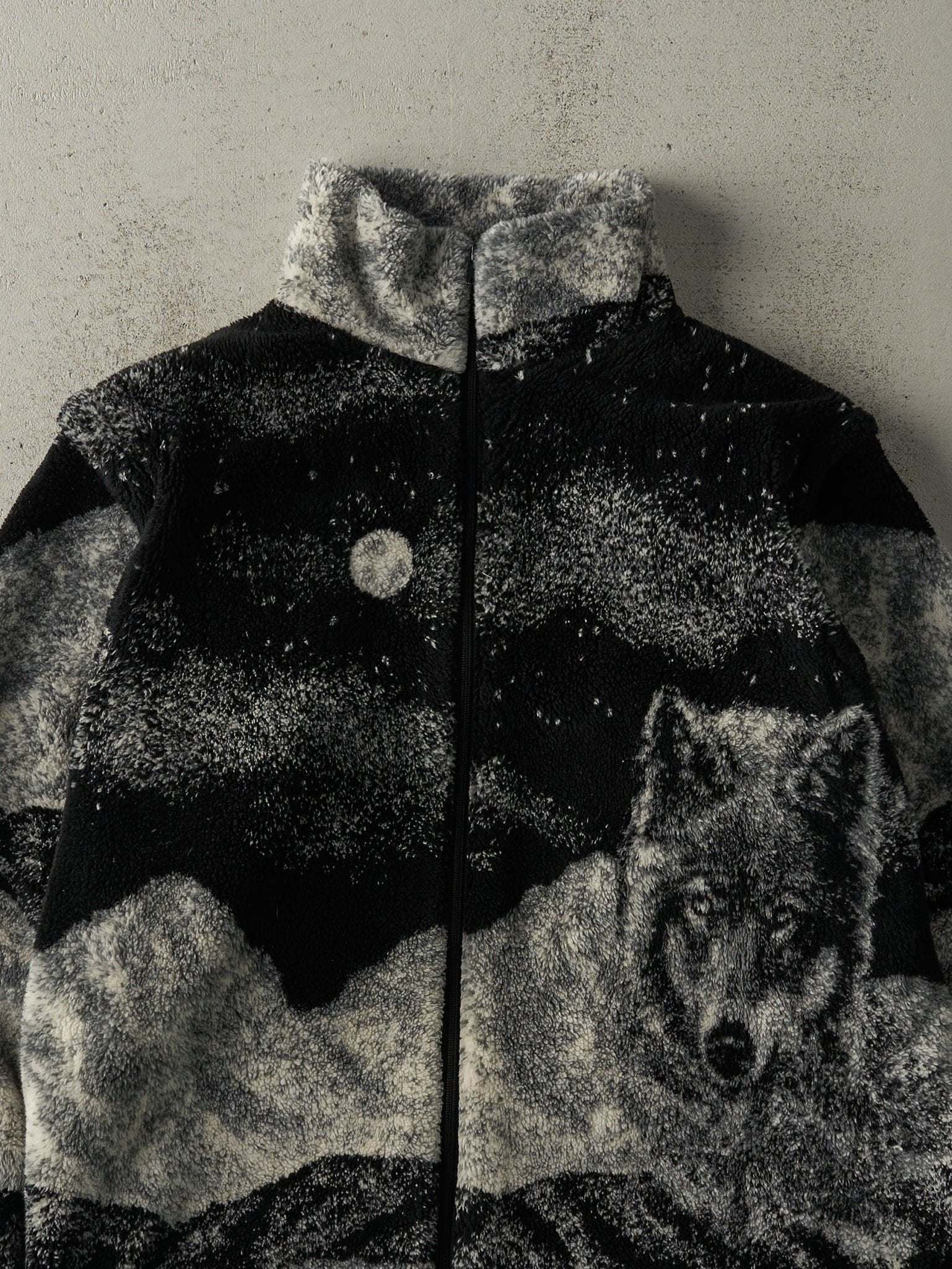 Vintage 90s Black & Grey Wolf Scene Sherpa Fleece Jacket (XL)
