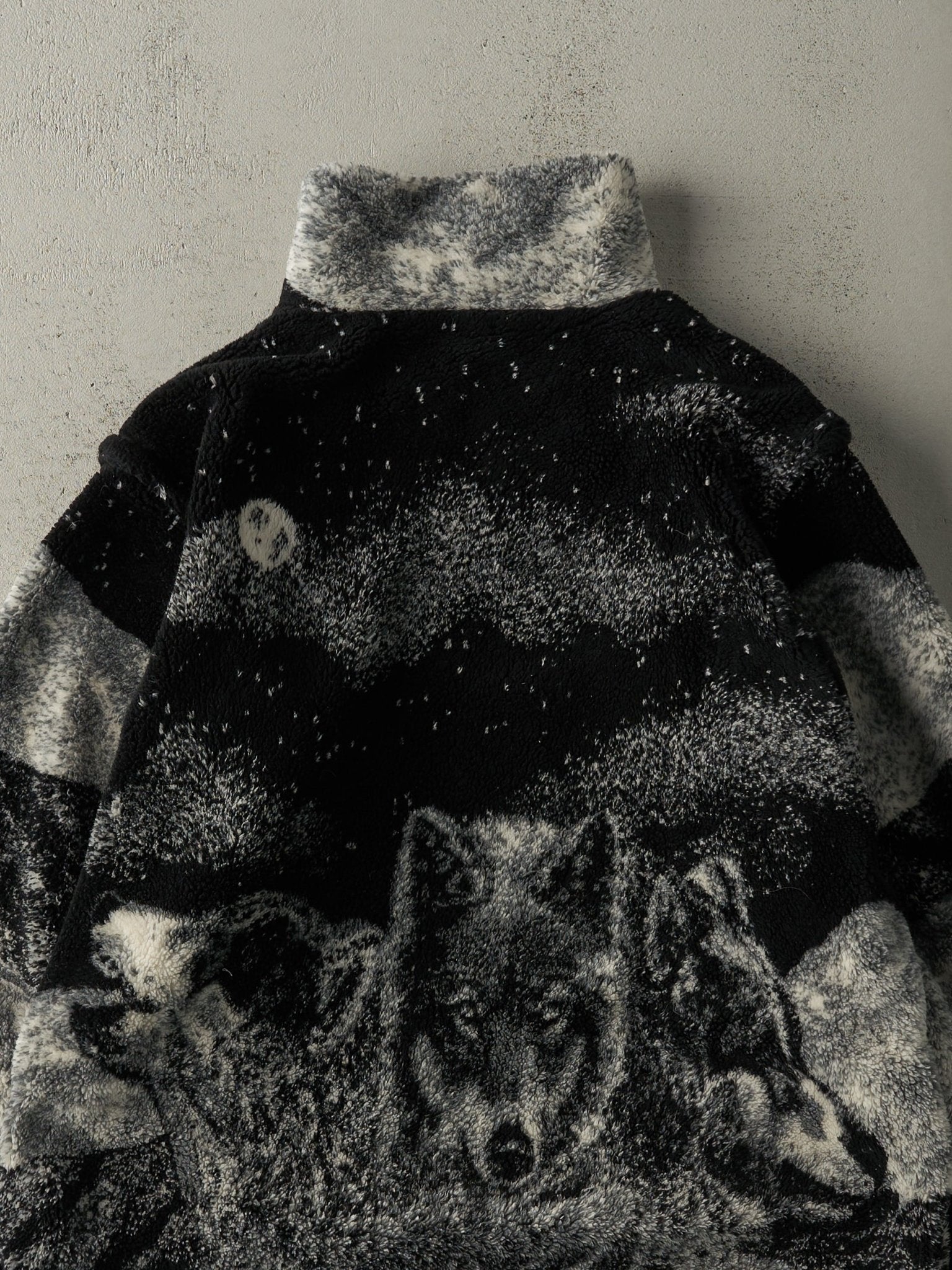 Vintage 90s Black & Grey Wolf Scene Sherpa Fleece Jacket (XL)