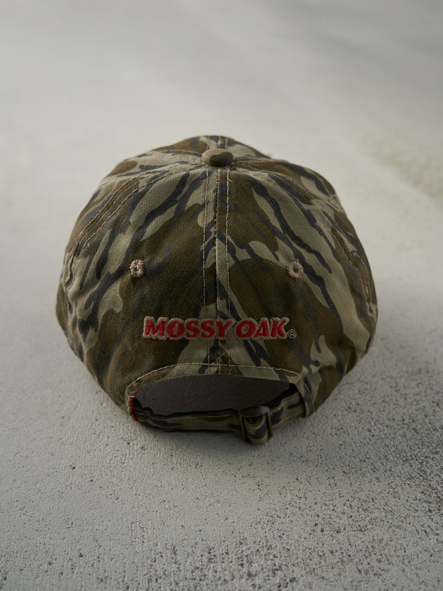 Vintage Y2K Embroidered Mossy Oak Camo Strap Back Hat