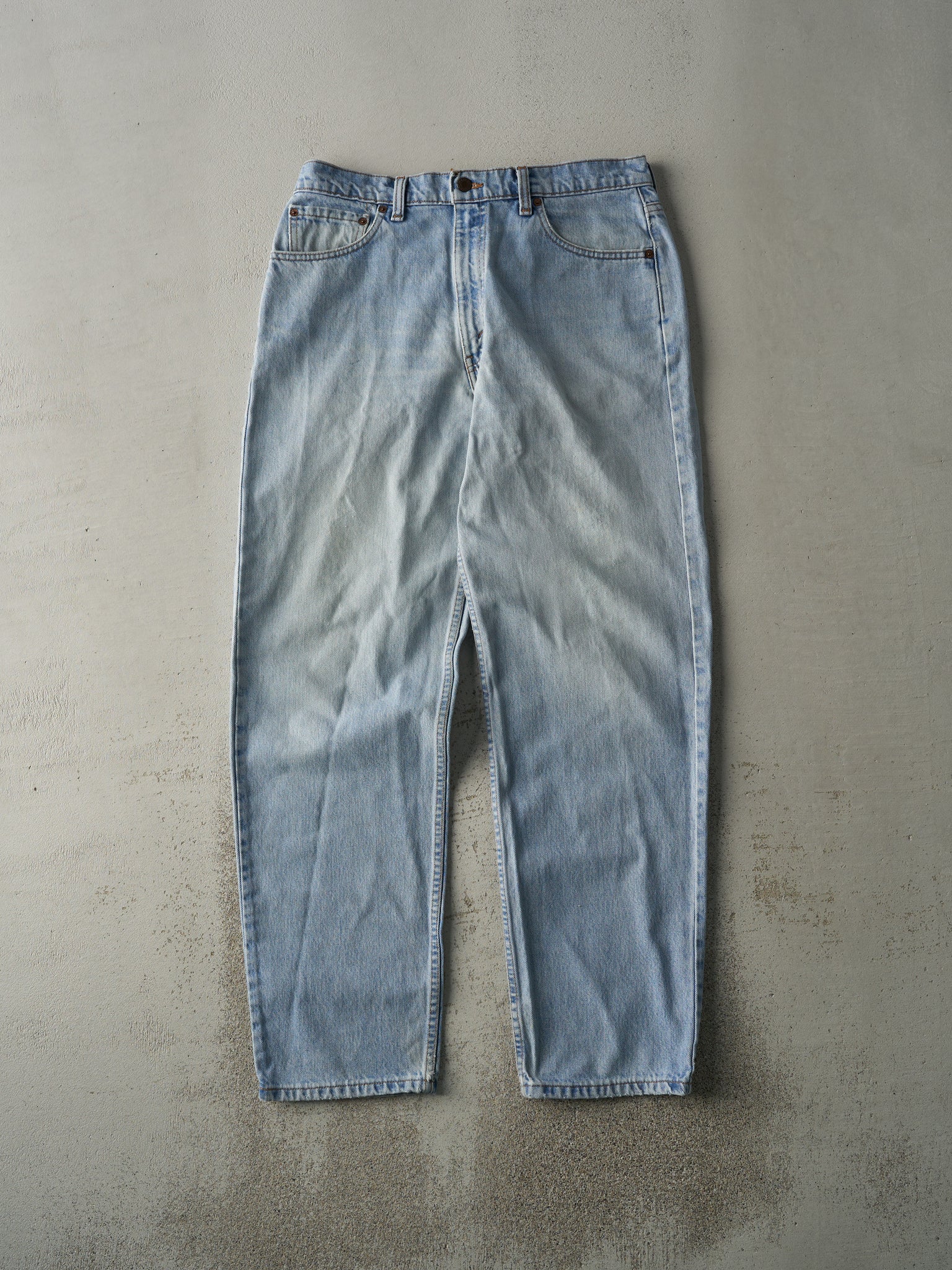 Vintage 90s Light Wash Levi's 555 Jeans (34x32.5)