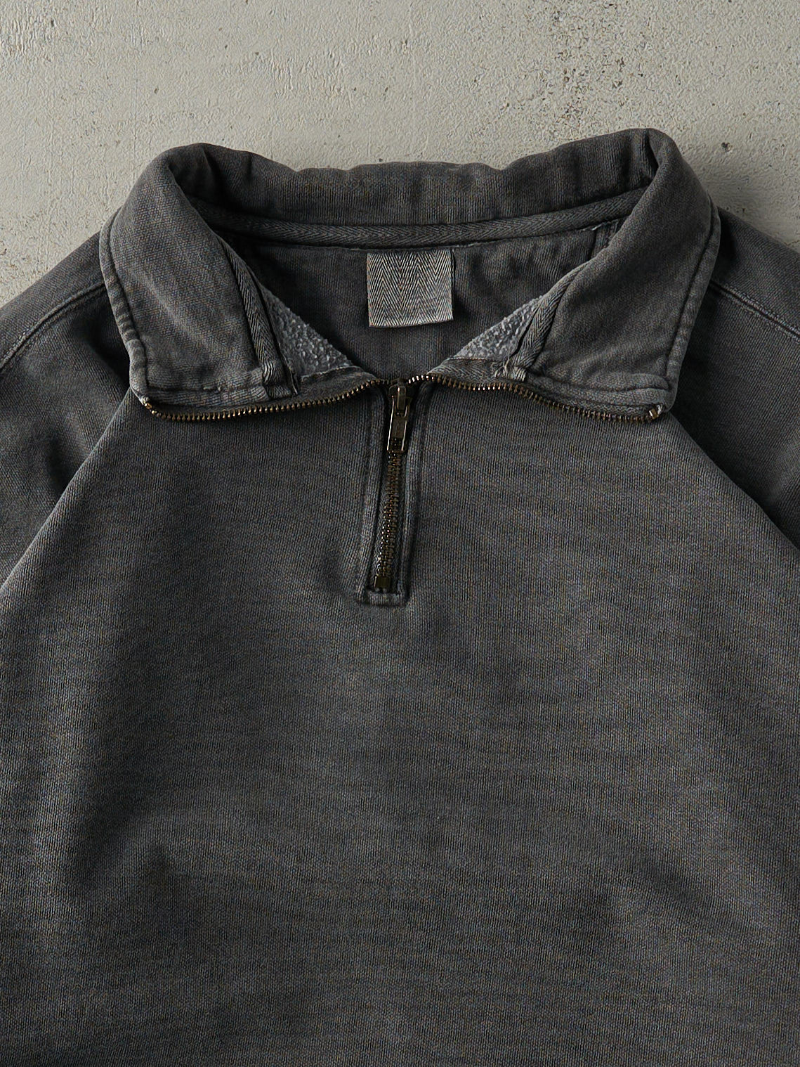 Vintage Y2K Washed Charcoal Grey Quarter Zip Sweatshirt (L/XL)