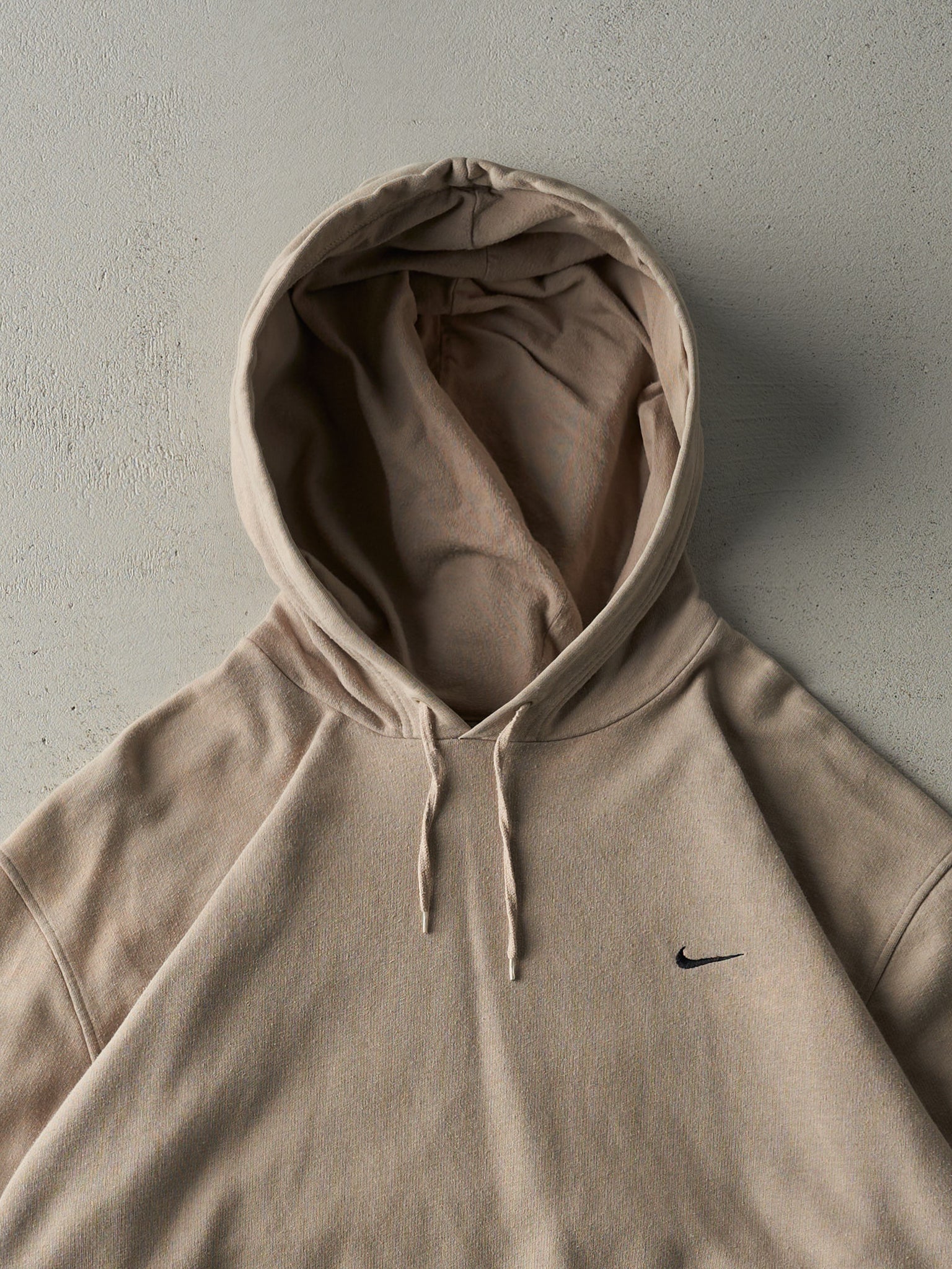 Vintage Y2K Beige Embroidered Nike Swoosh Boxy Hoodie (XL)