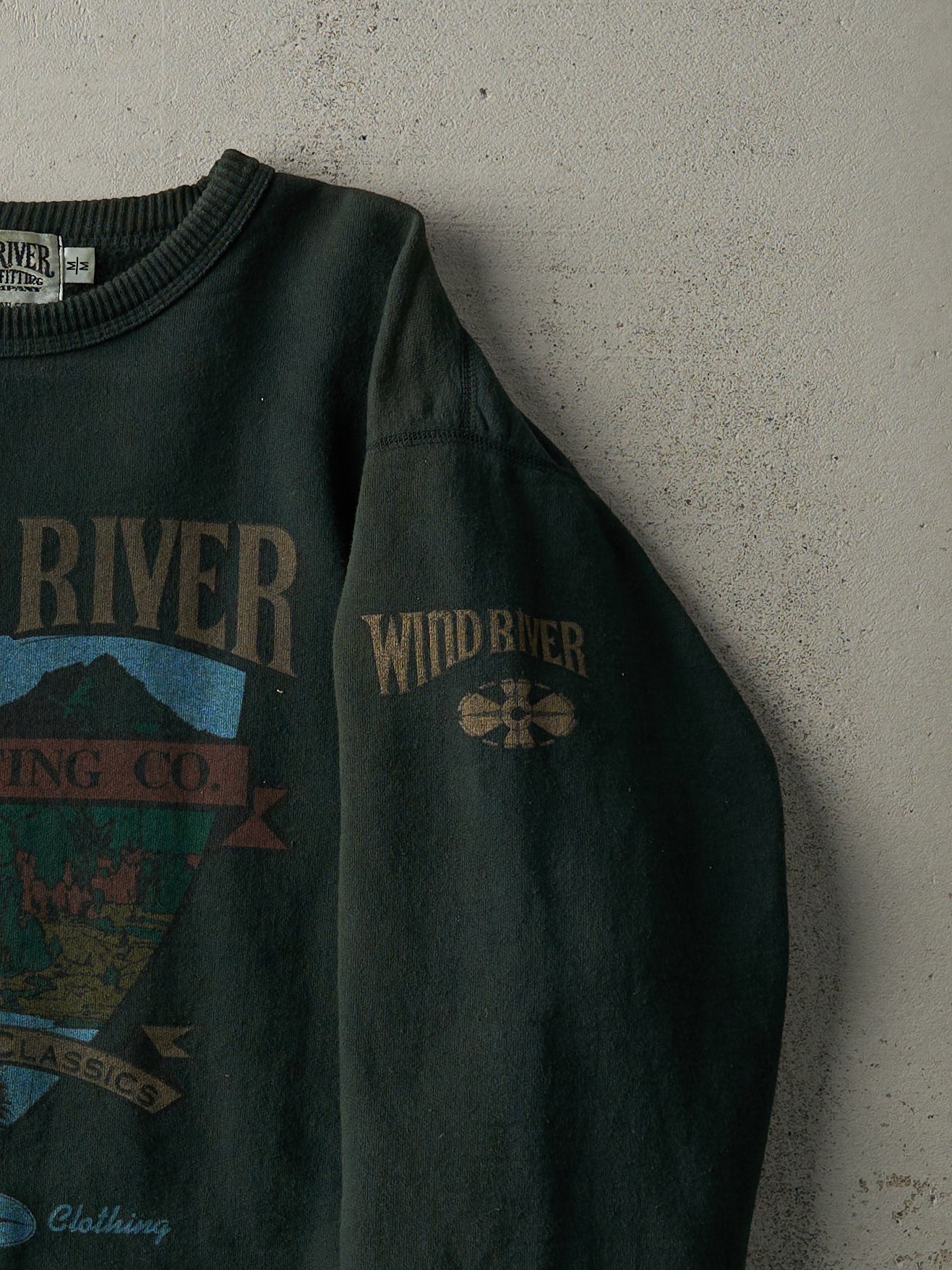 Vintage 90s Green Wind River Outfitting Co. Crewneck (L)