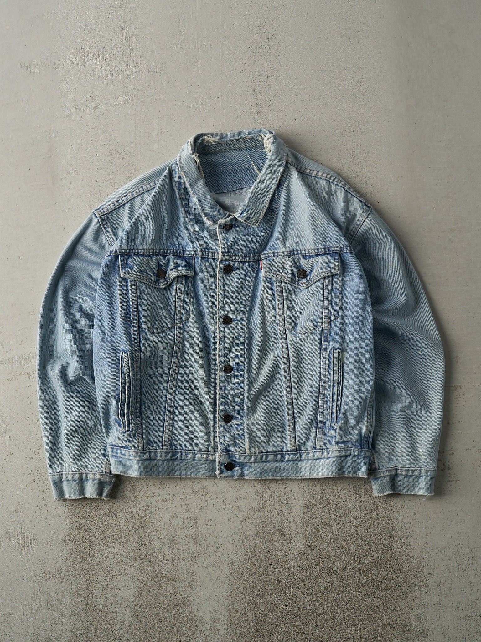 Vintage 90s Light Wash Levi's Type 3 Denim Jacket (M)