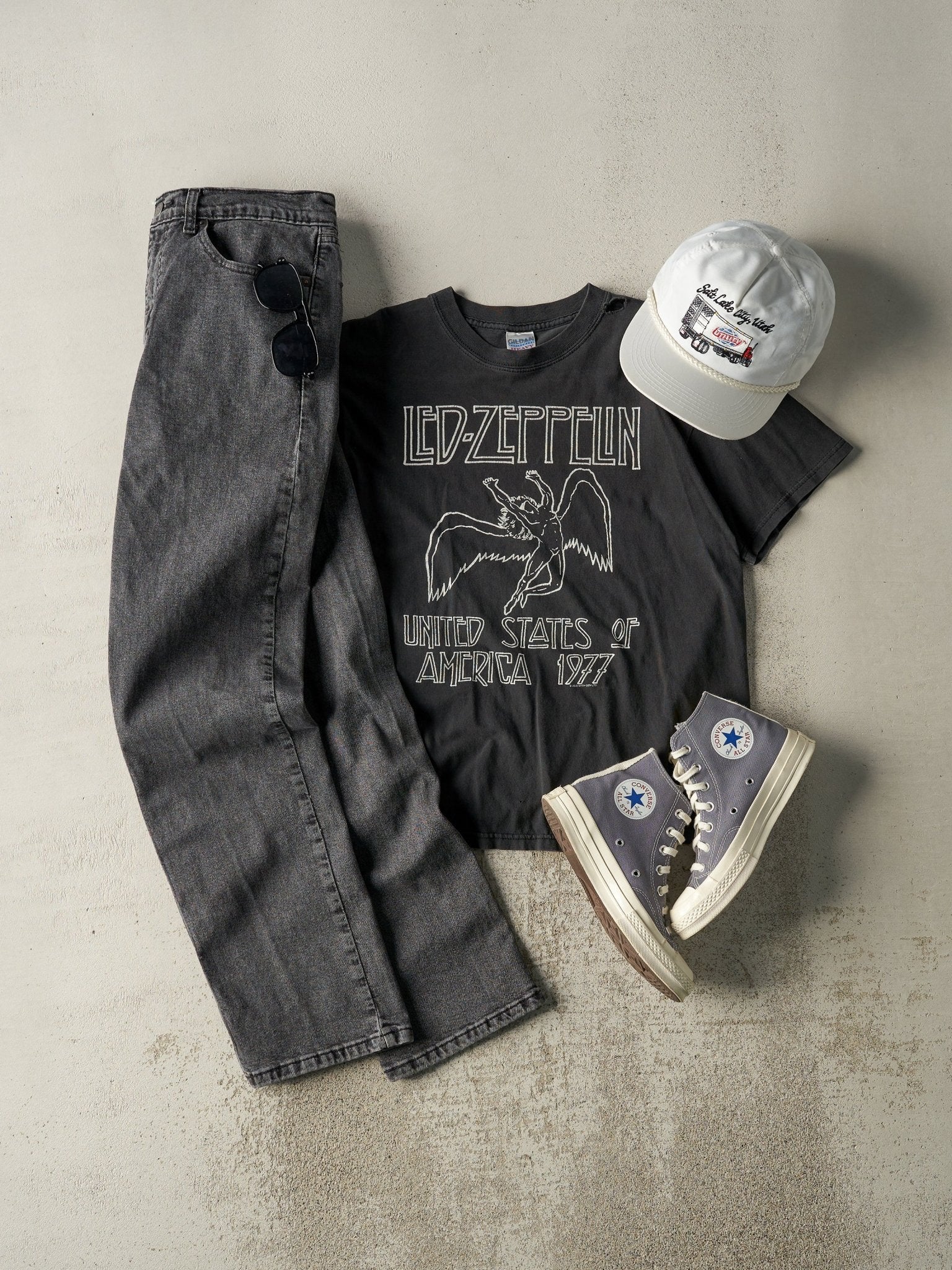 Vintage Y2K Faded Black Levi's 505 Denim Pants (33x31)