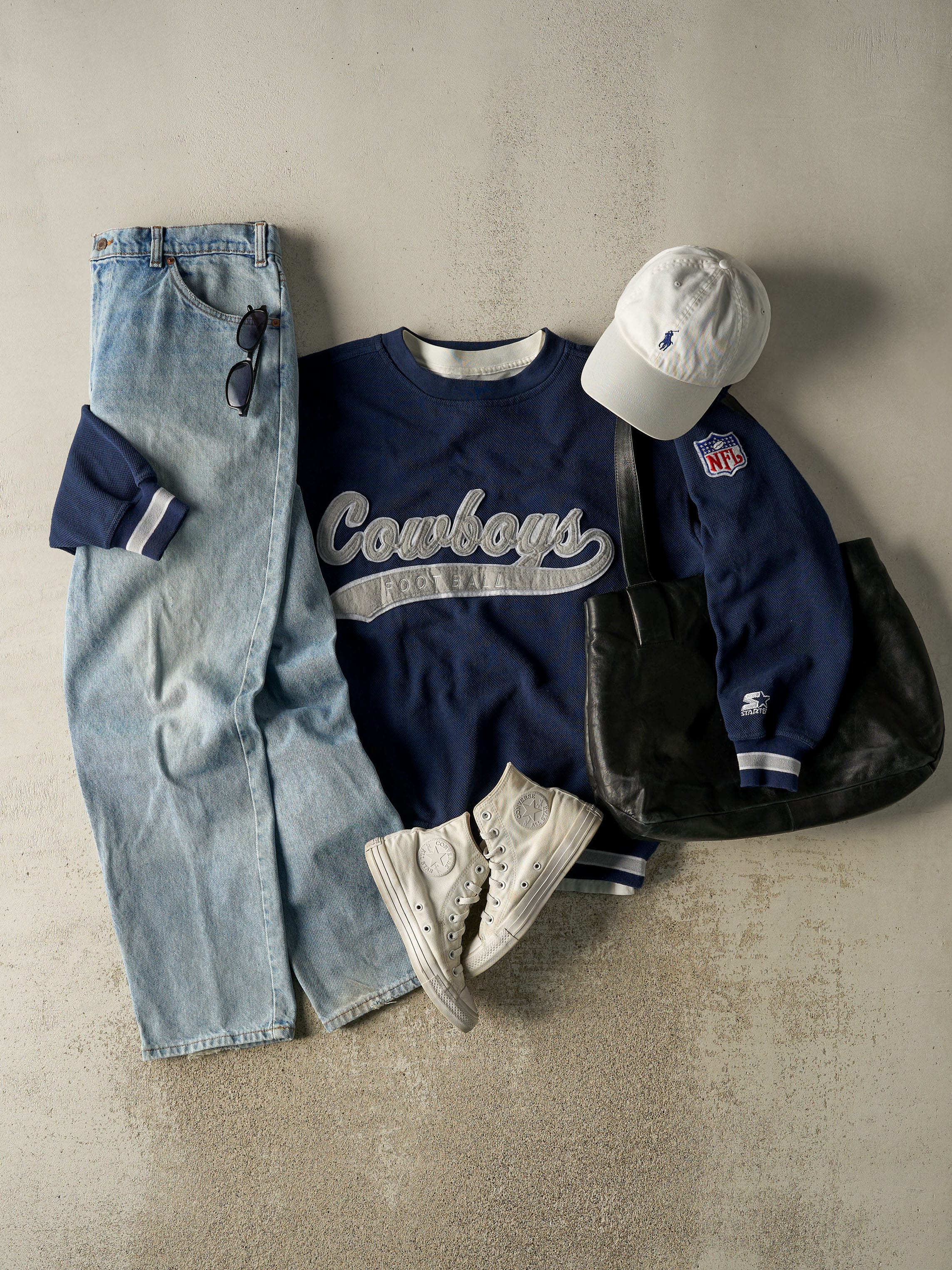 Vintage 90s Navy Blue Dallas Cowboys Starter Embroidered Crewneck (L/XL)