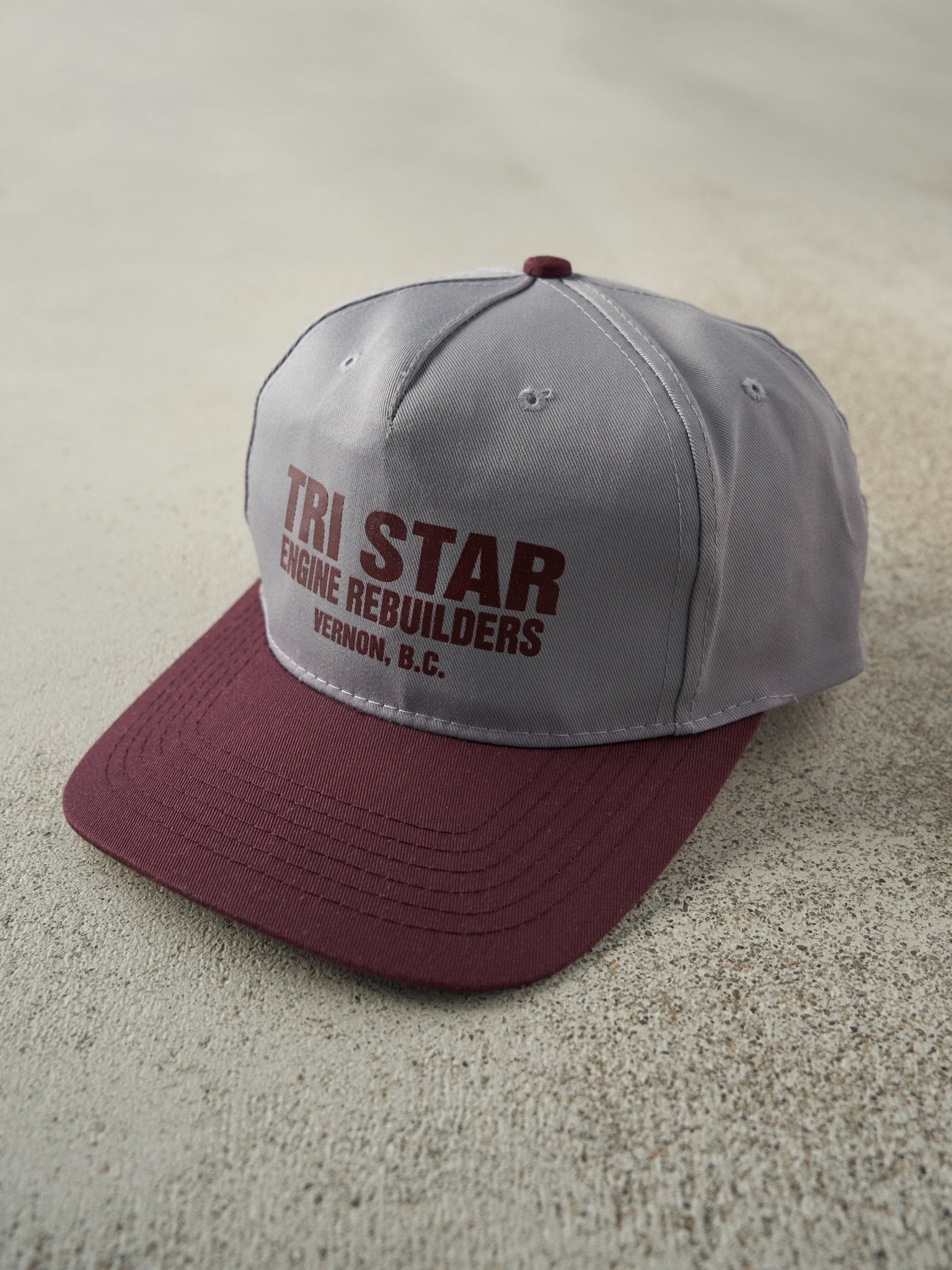 Vintage 90s Grey & Red Tri Star Engine Rebuilders Snapback Hat